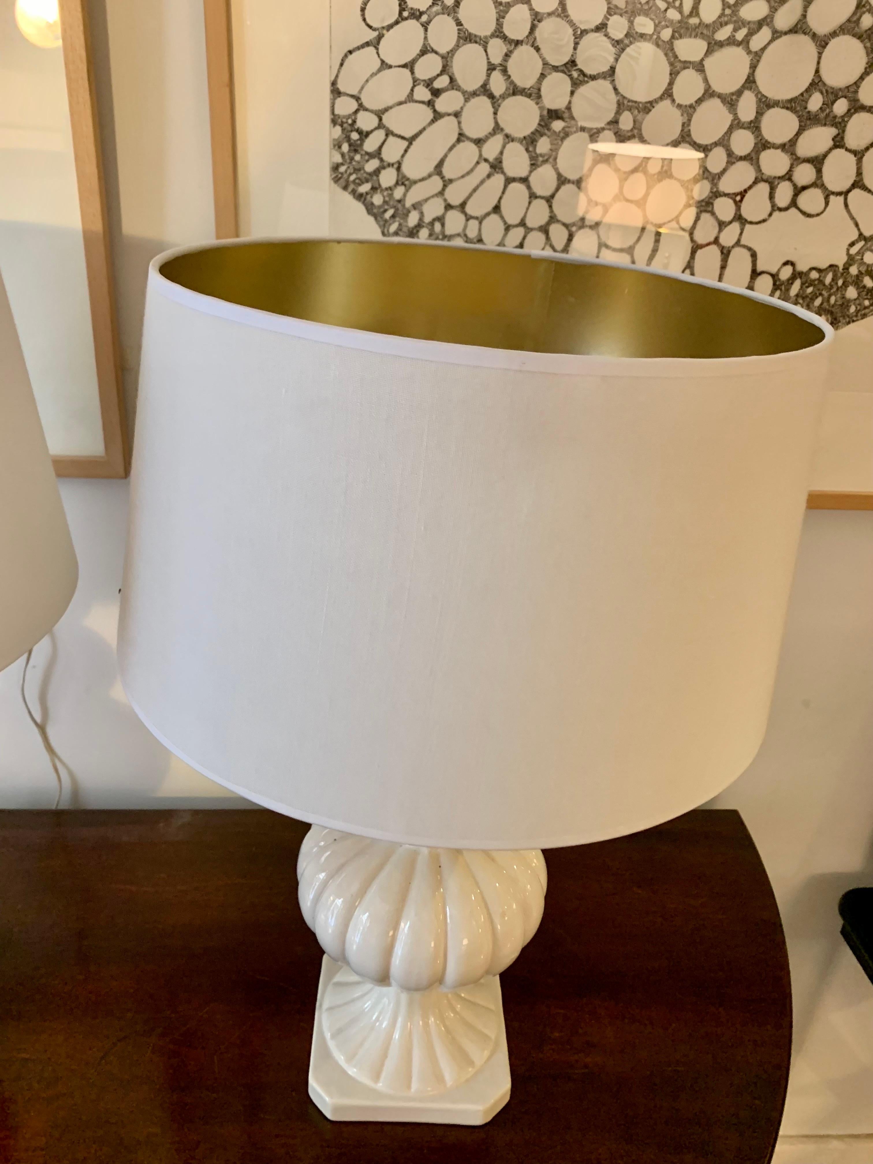 20th Midcentury Spanish Whithe Porcelain Table Lamps For Sale 3