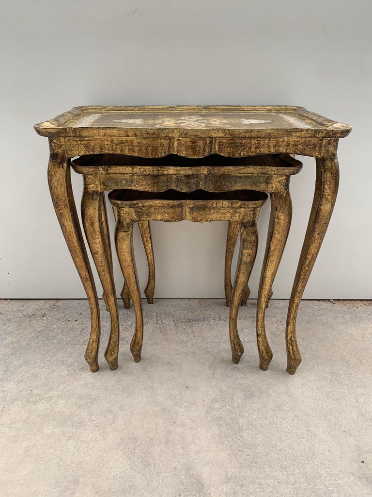 20th Century Nest of 3 Giltwood and Carved Side Tables with Cabriole