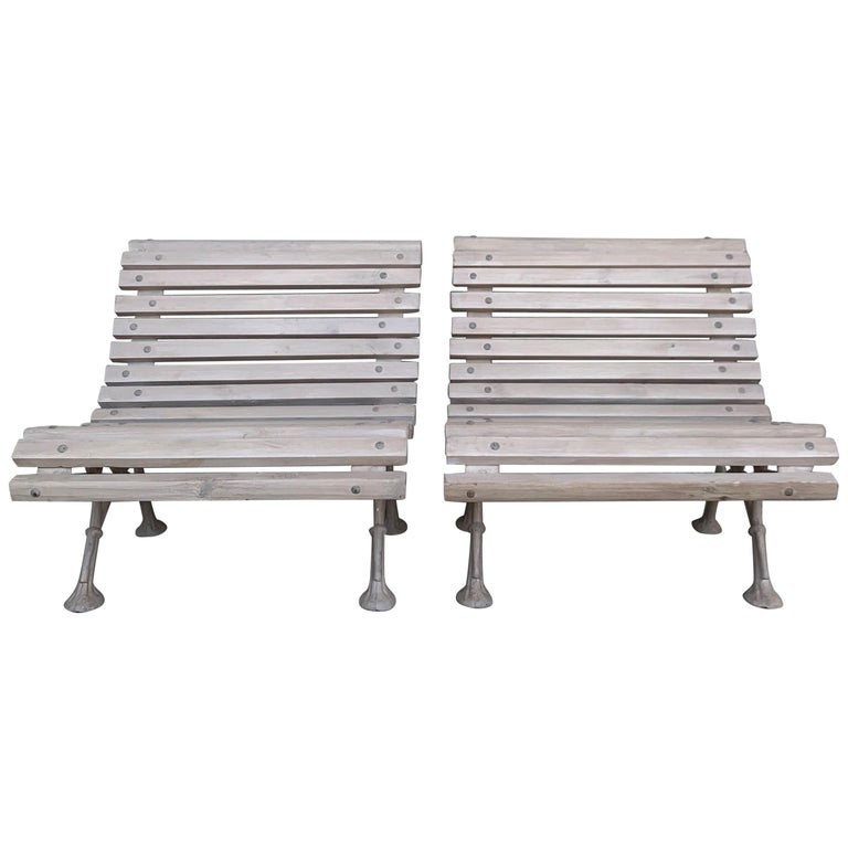 20th Pair Of Antiques White Garden Benchs With Wood Slabs And Cast