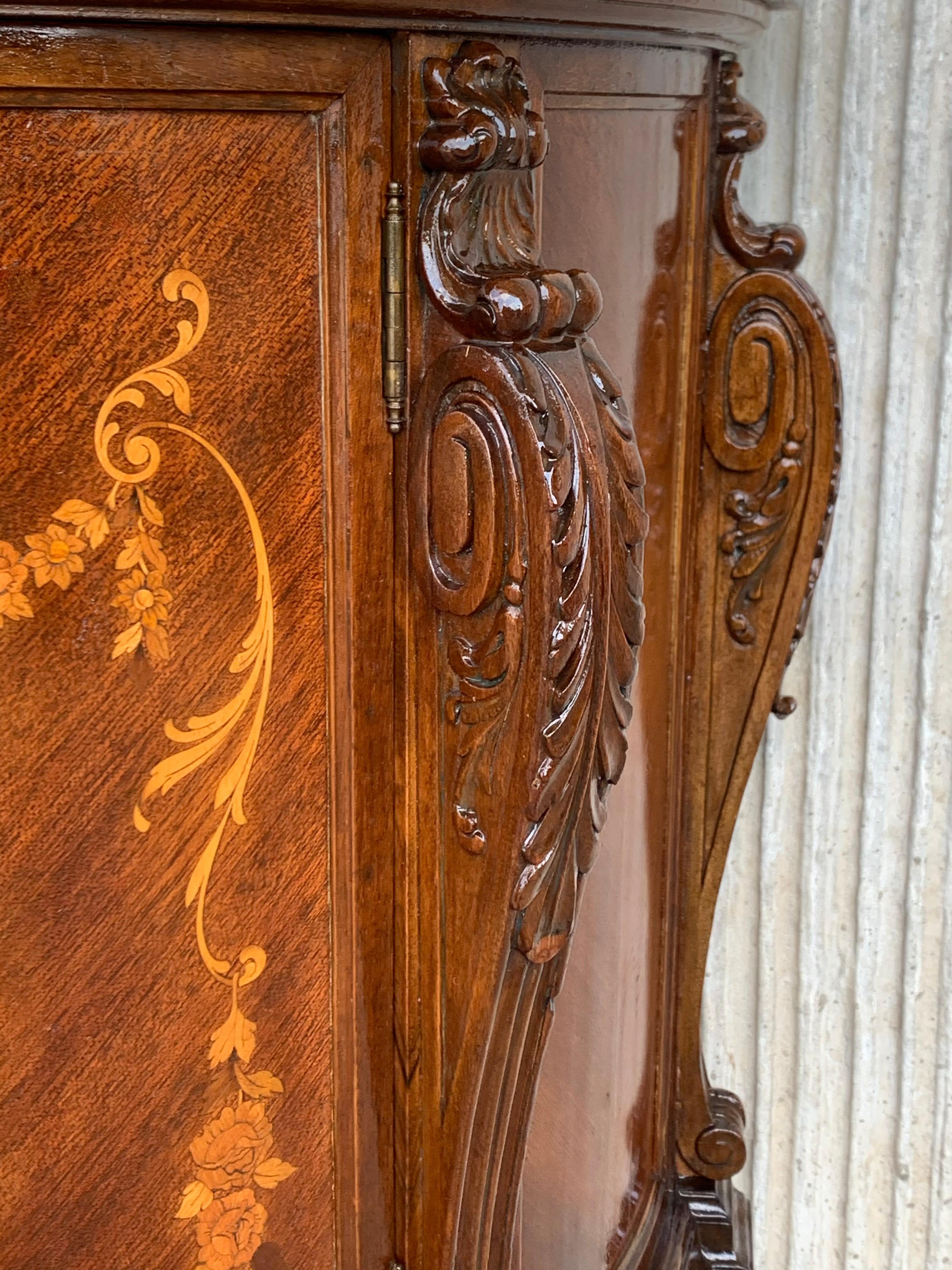 Pair of Carved and Marquetry Nightstands with Two Doors and Hidden Drawer For Sale 4