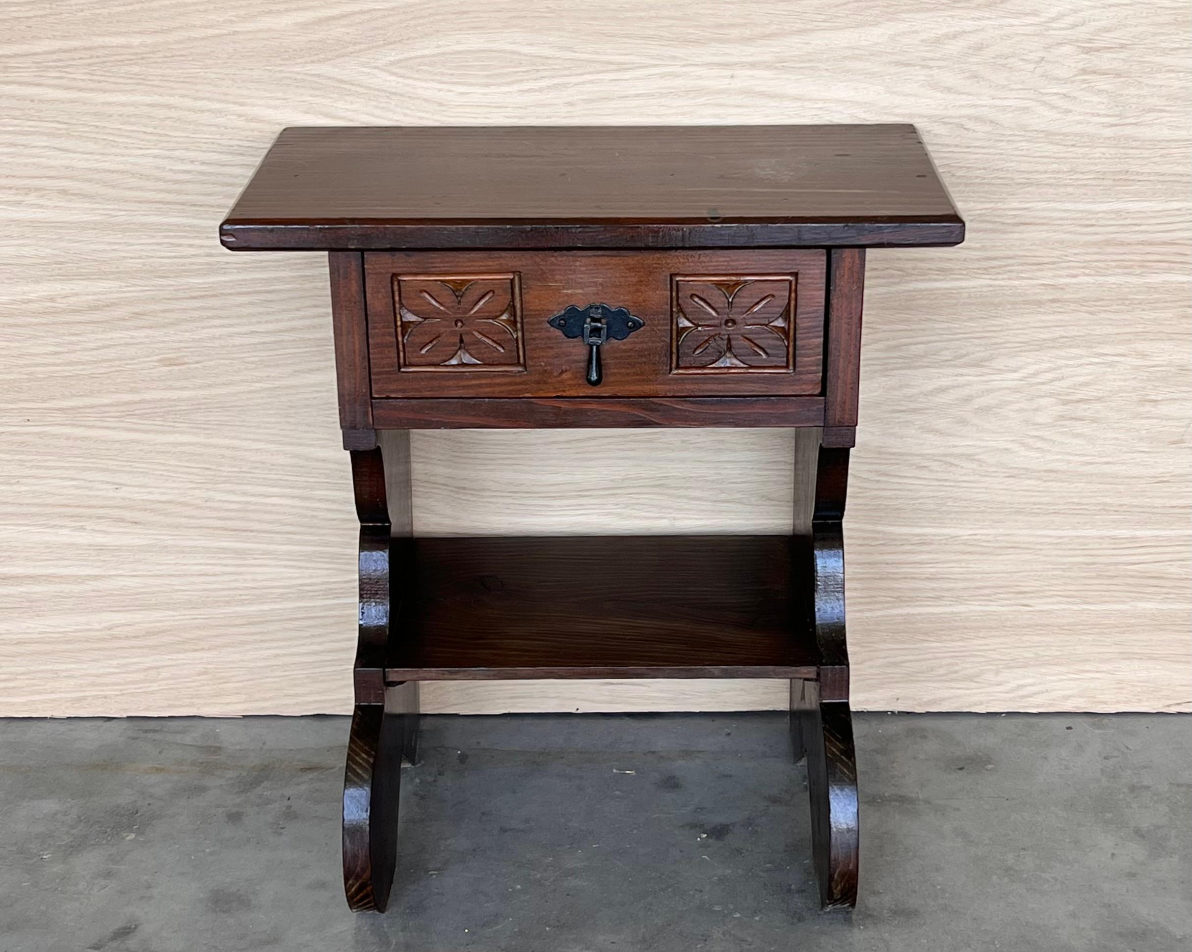 20th century Pair of Spanish nightstands with one drawer . The table has beautiful carved drawers with original color contrast. Beautiful tables that you can use like a nightstands or side tables, end tables or table lamp, desk or console.