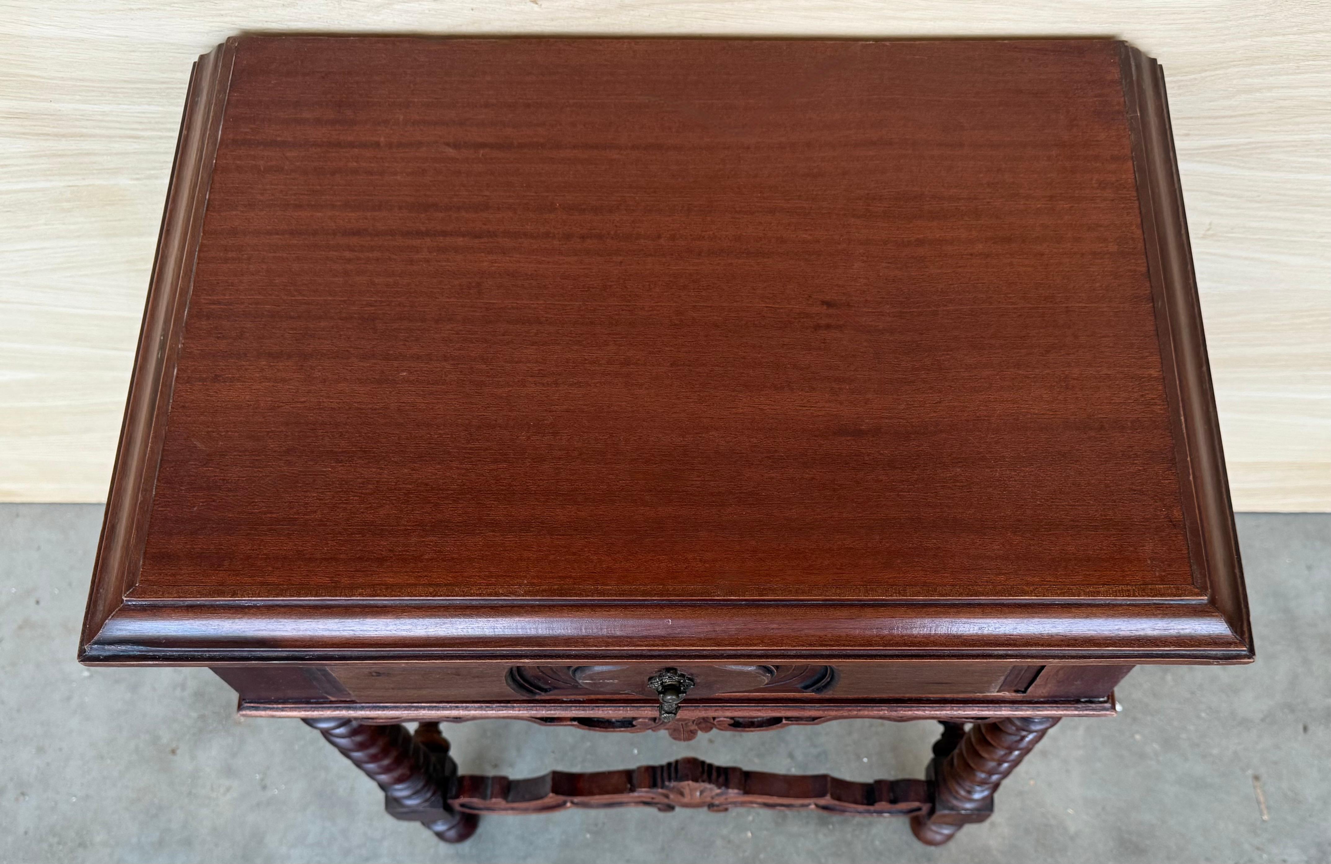 Walnut 20th Pair of Spanish Carved Nightstands with Drawer and low crest For Sale