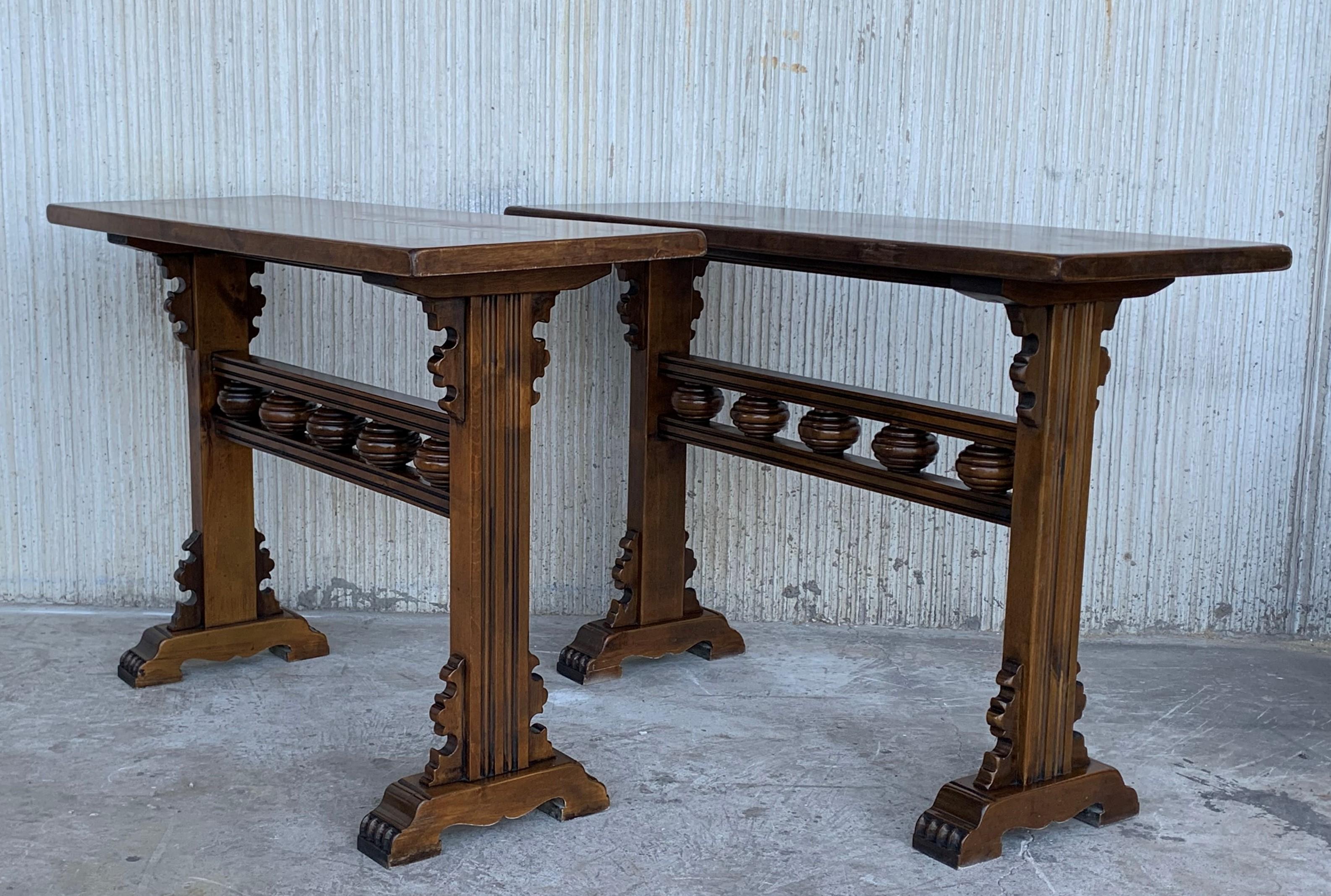 20th Century Pair of Spanish Carved Walnut Consoles Signed by Valenti In Good Condition In Miami, FL