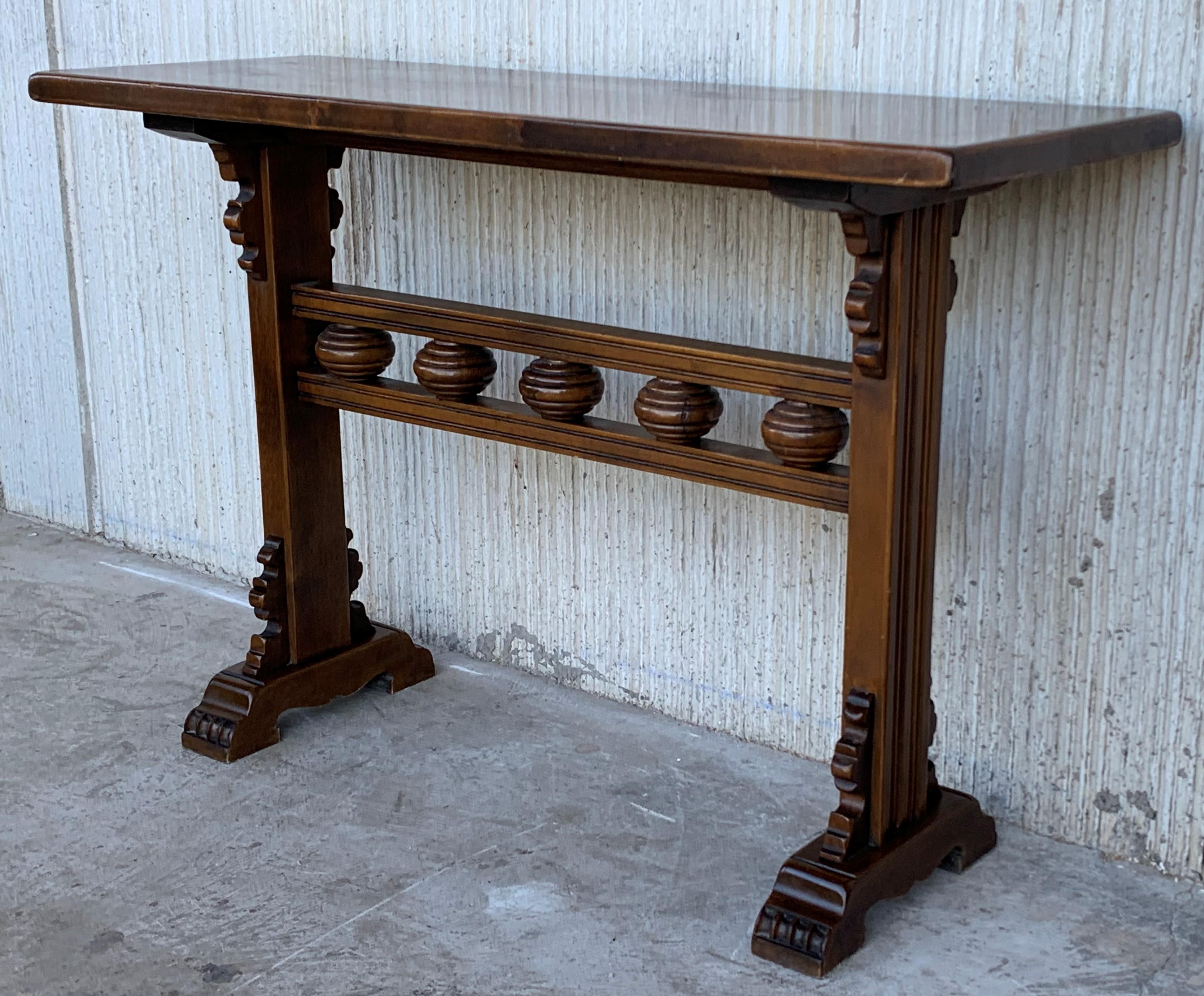 20th Century Pair of Spanish Carved Walnut Consoles Signed by Valenti 5
