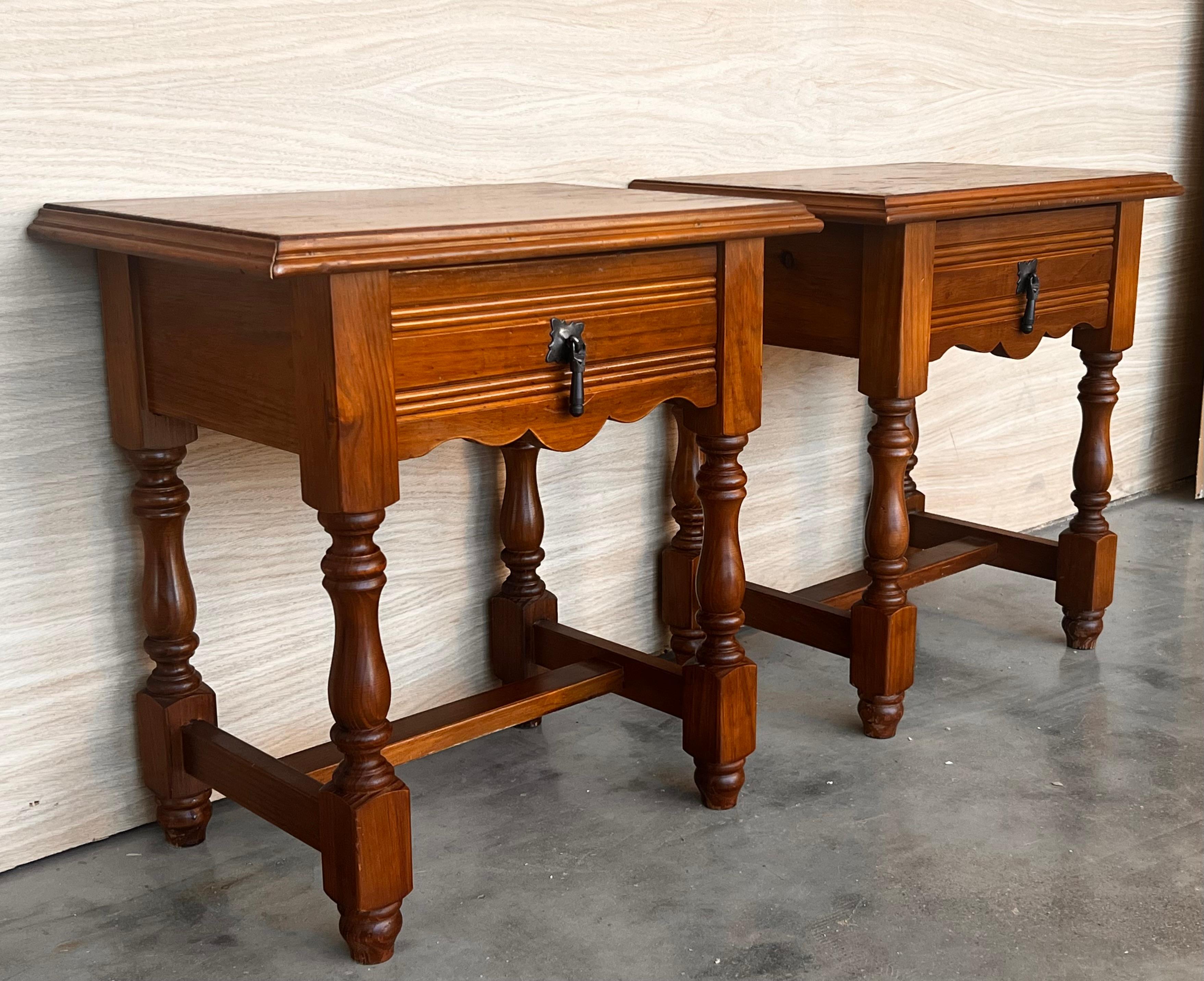 20th Pair of Spanish Nightstands with Carved Drawer  For Sale 1