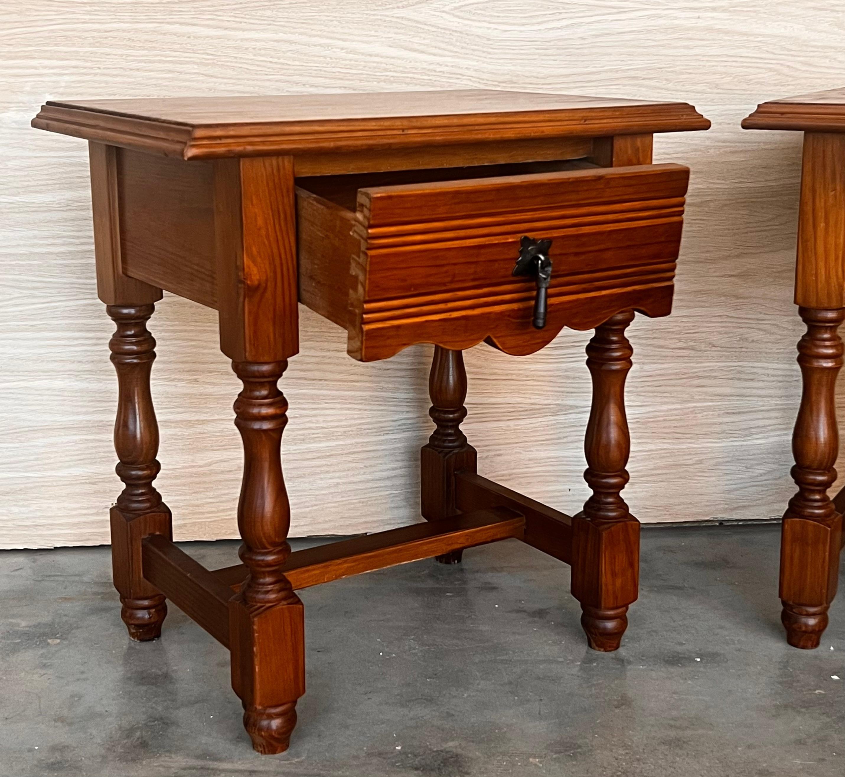 20th Pair of Spanish Nightstands with Carved Drawer  For Sale 3