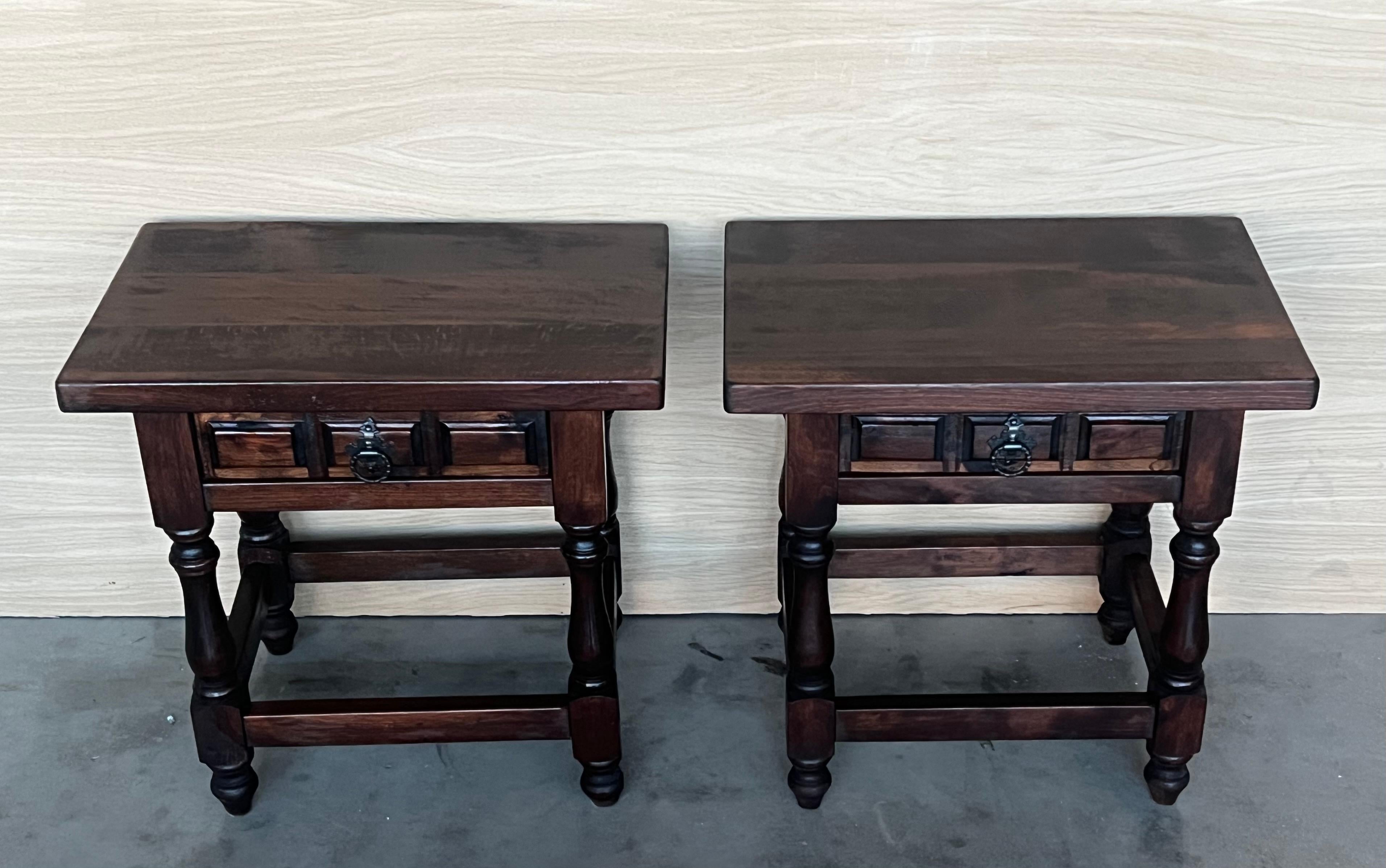 20th Pair of Spanish Nightstands with Drawer In Good Condition For Sale In Miami, FL