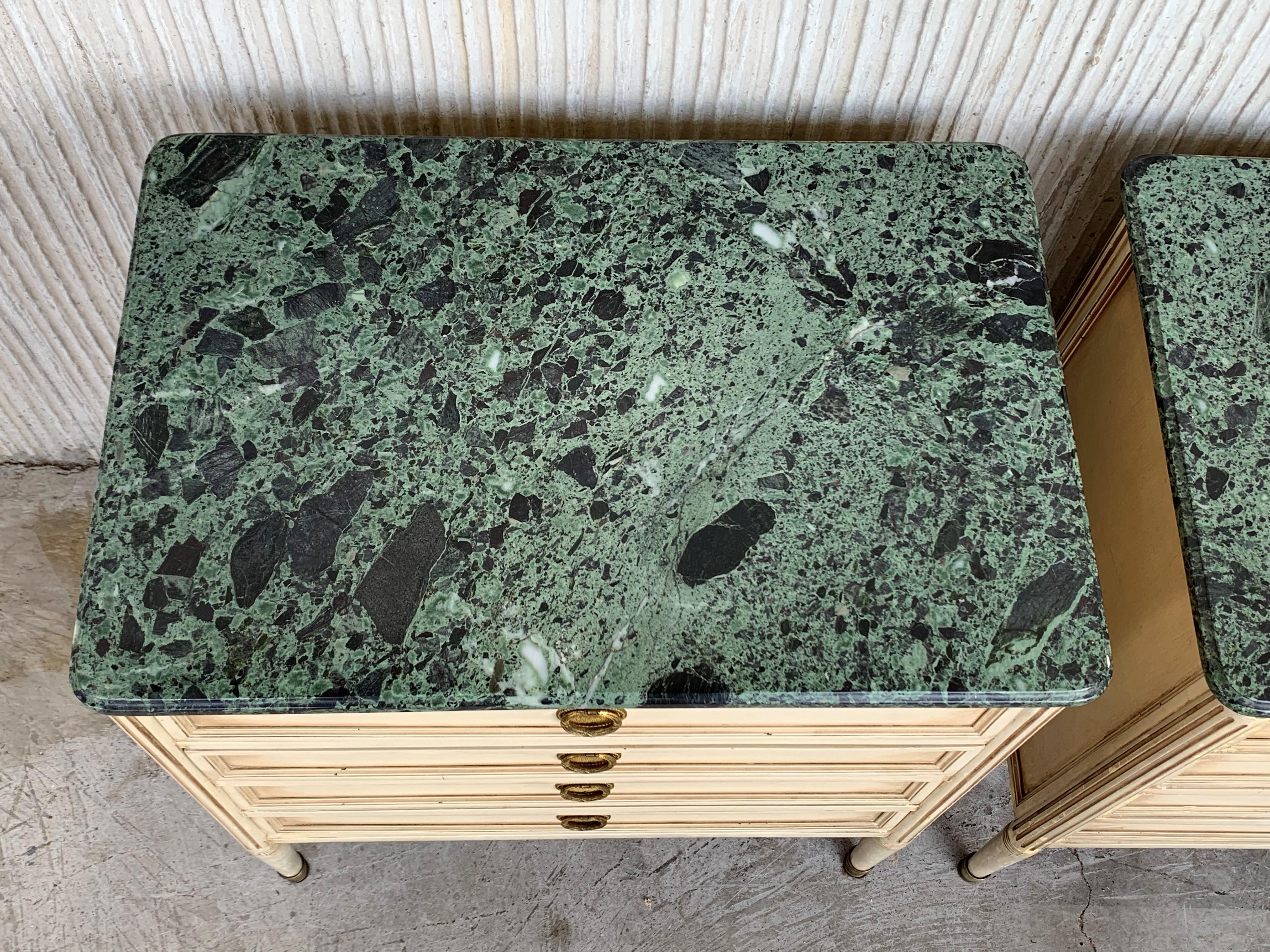 20th Century Pair of White Patina and Green Marble Nightstands 1
