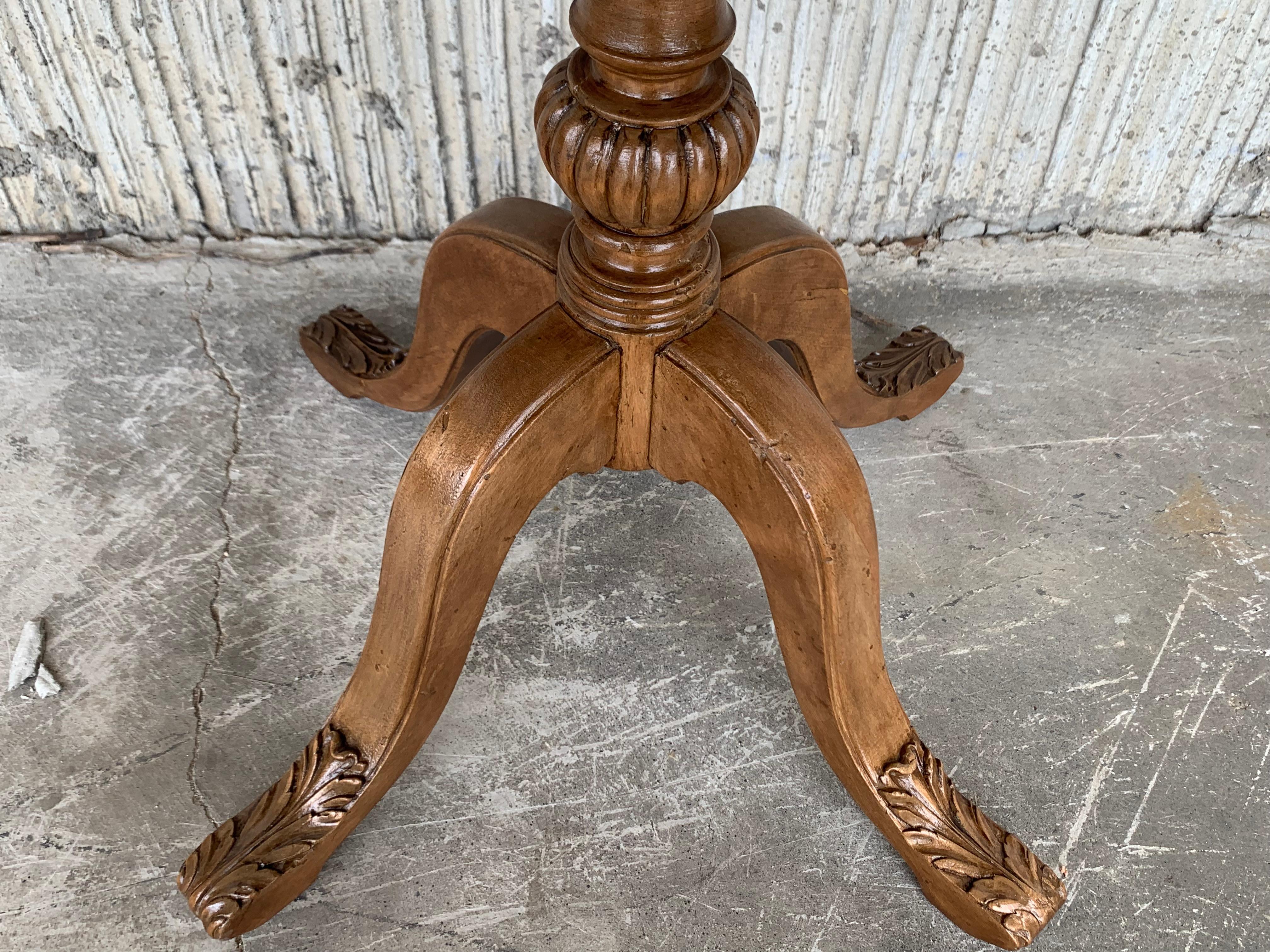 Pedestal Walnut Round Coffee or Side Table with Ornamental Carved Legs 8