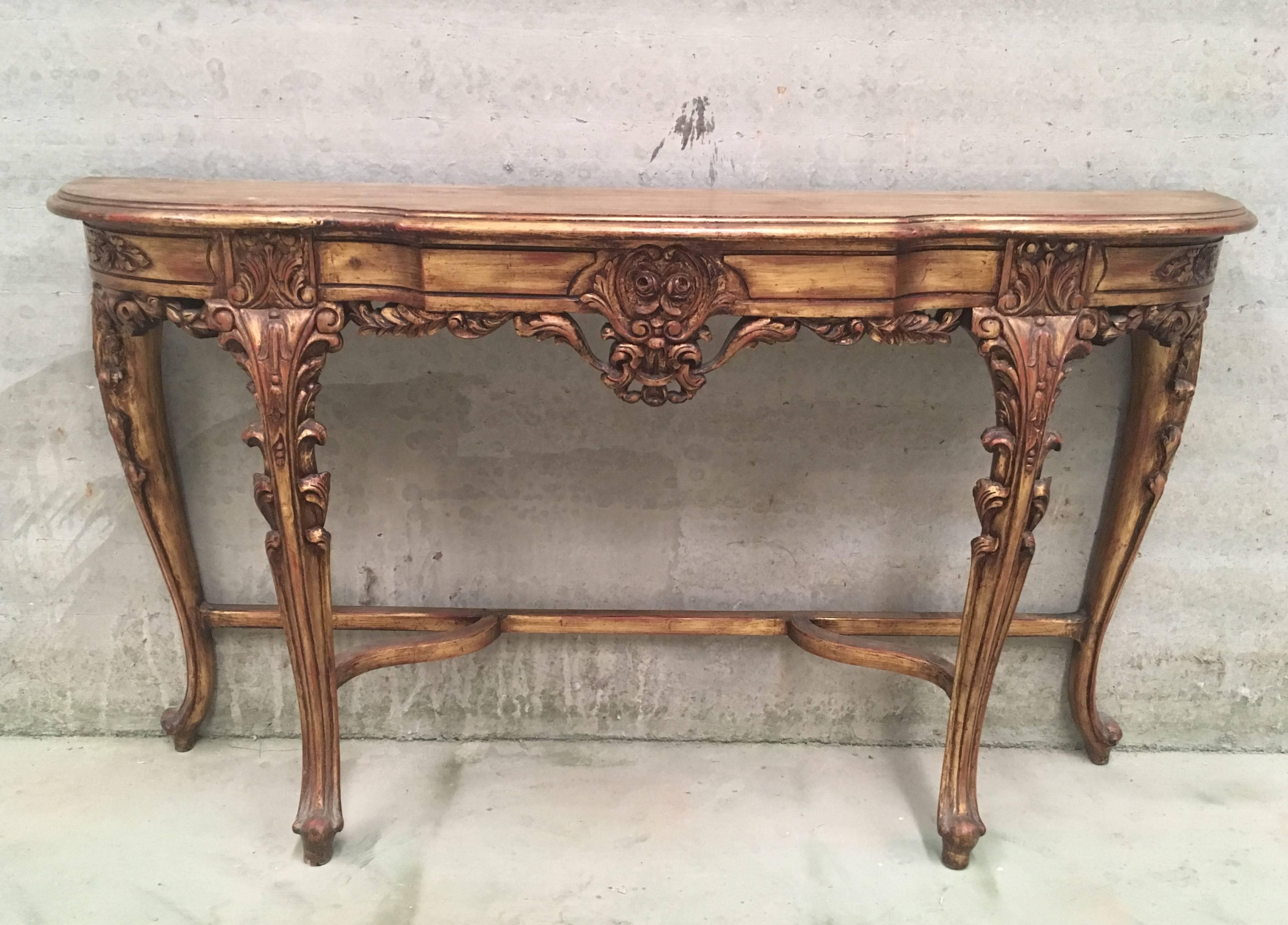 Miroir de pilier et table console de style Renaissance sculpté et doré en vente 5