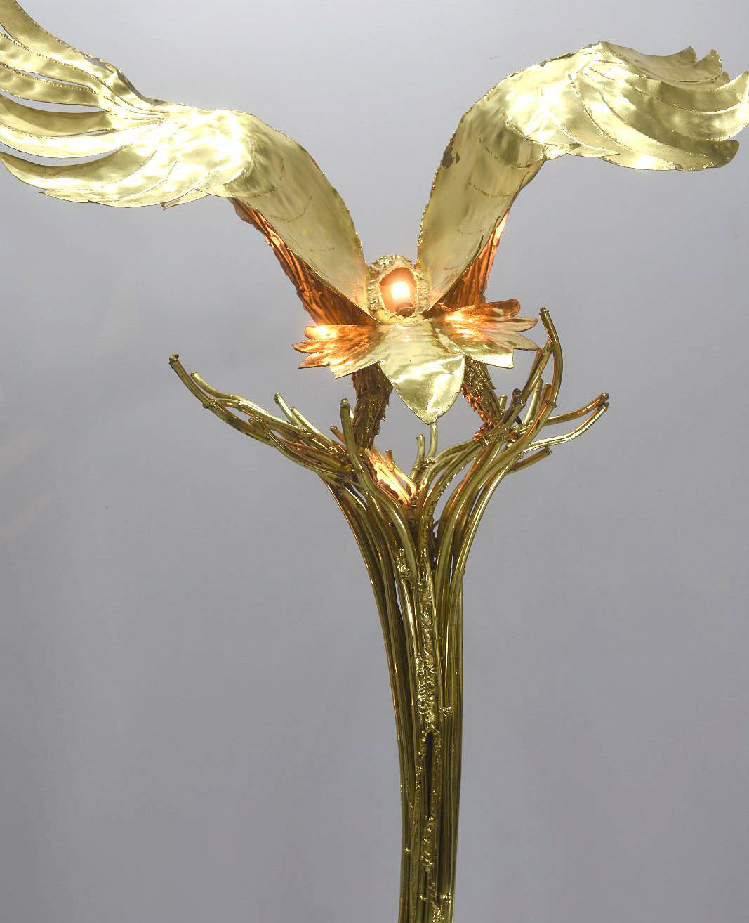 Lampadaire Richard and Isabelle Faure en forme d'aigle en laiton et quartz, XXe siècle en vente 9