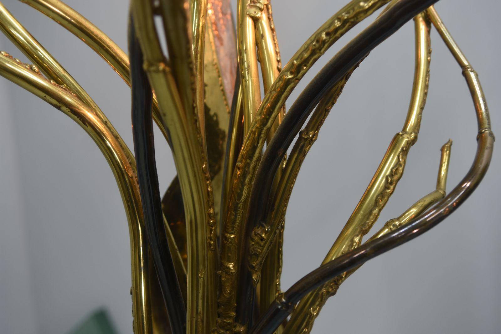 20th Century Richard and Isabelle Faure Phoenix Floor Lamp in Brass and Quartz For Sale 5