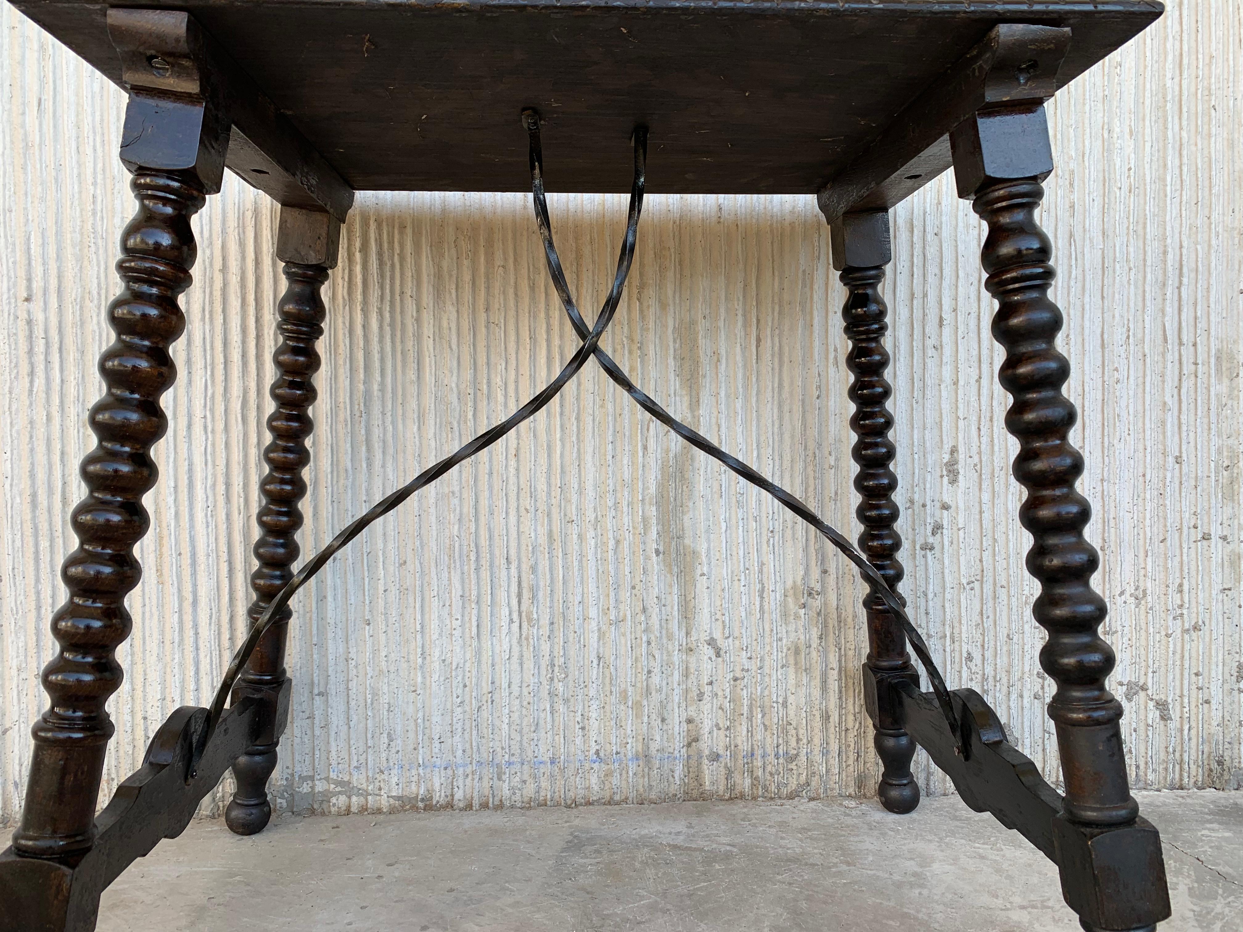 Spanish Baroque Side Table with Iron Stretcher and Carved Top in Walnut 6