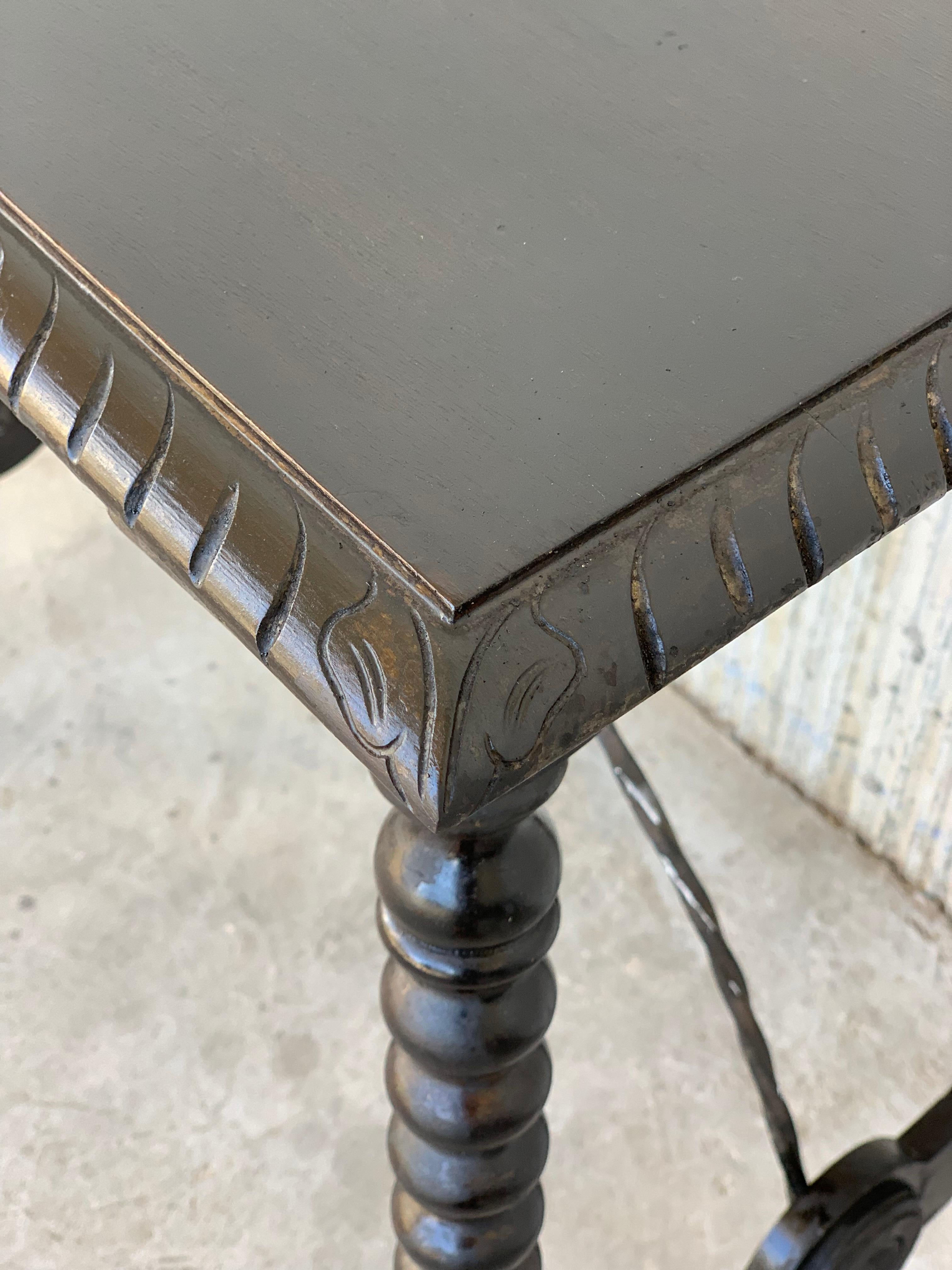 Spanish Baroque Side Table with Iron Stretcher and Carved Top in Walnut 5