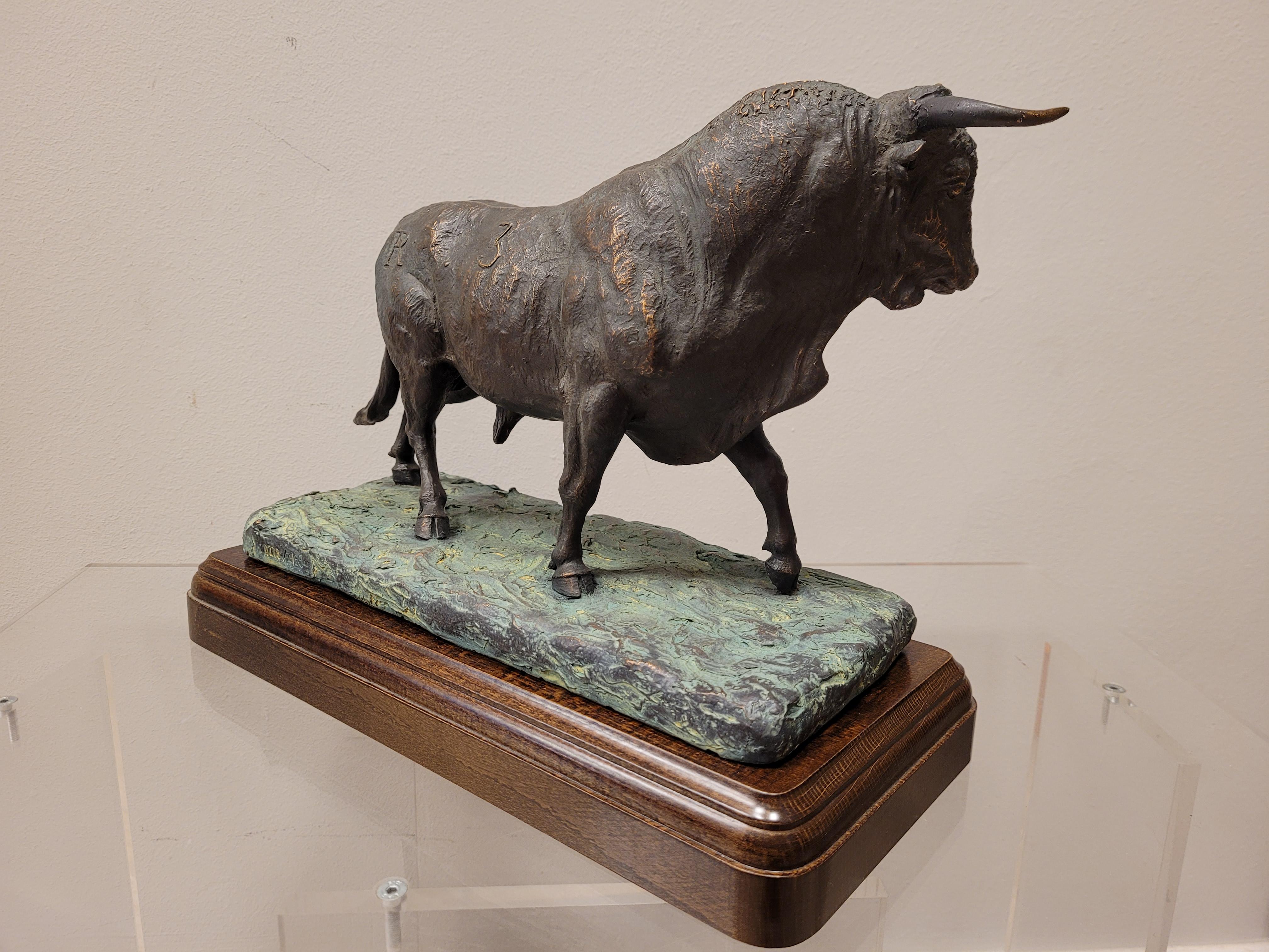 20th Spanish Bull Sculpture Bronze by Peralta Signed 8