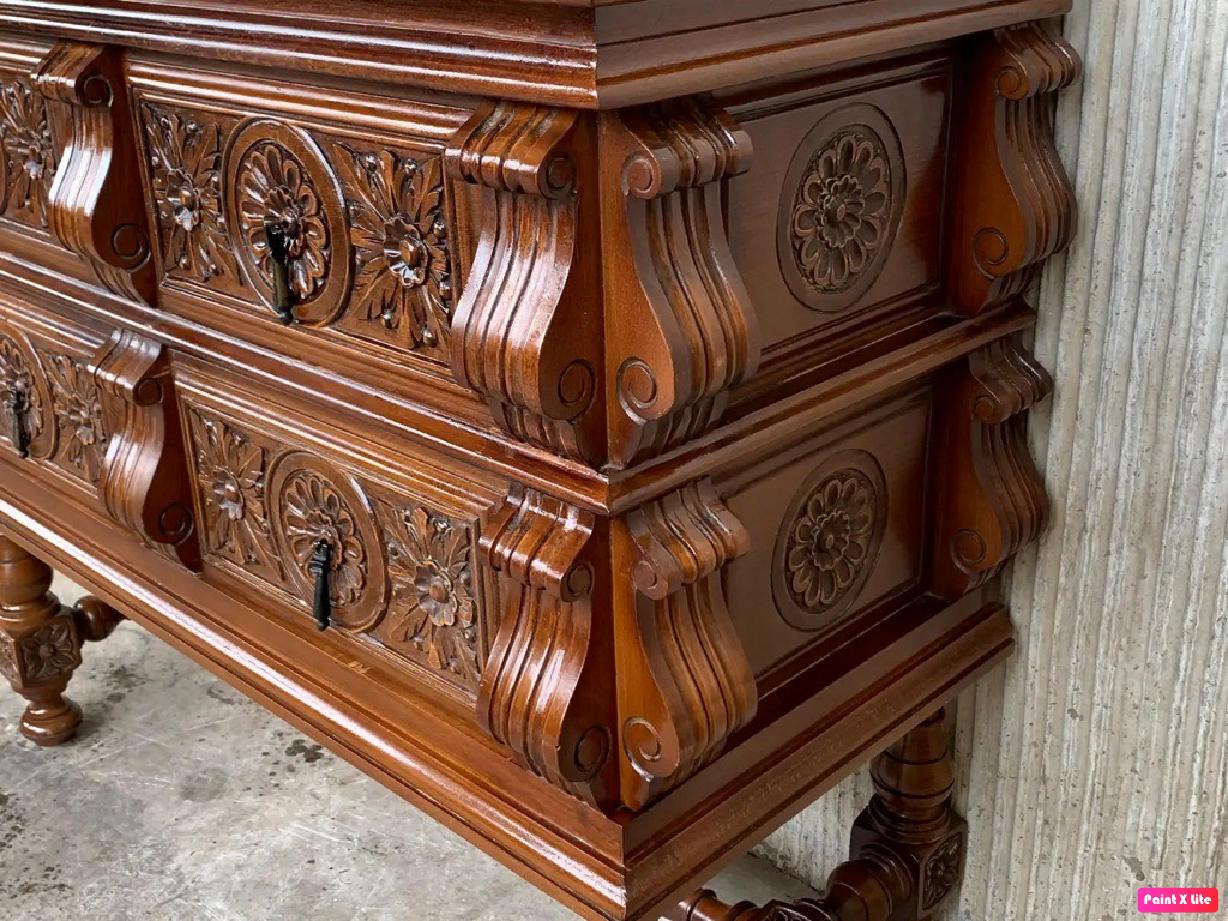 20th Spanish Chest of Drawers with Original Hardware and carved drawers For Sale 2