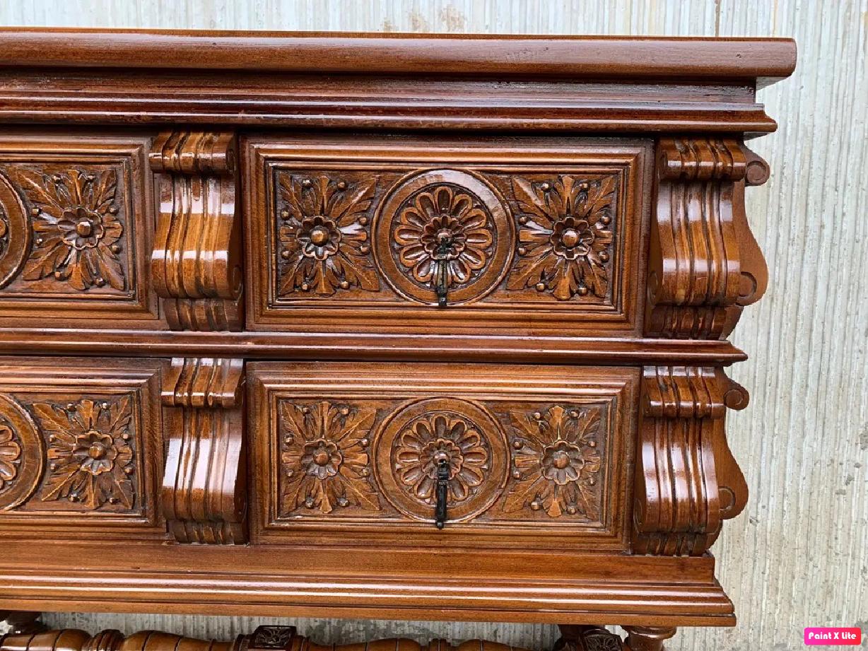 20th Spanish Chest of Drawers with Original Hardware and carved drawers For Sale 3