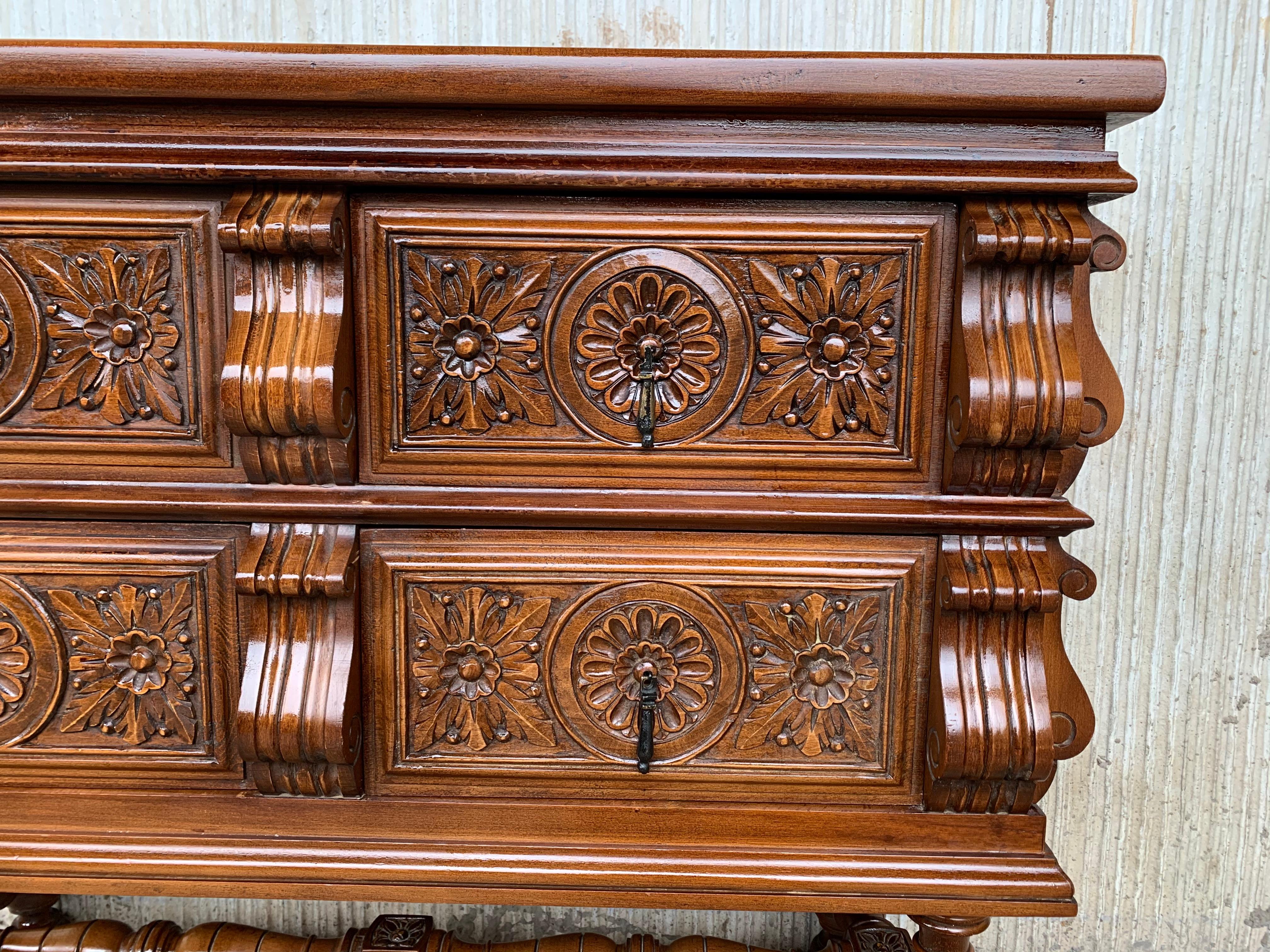 20th Spanish Chest of Drawers with Original Hardware and carved drawers For Sale 3