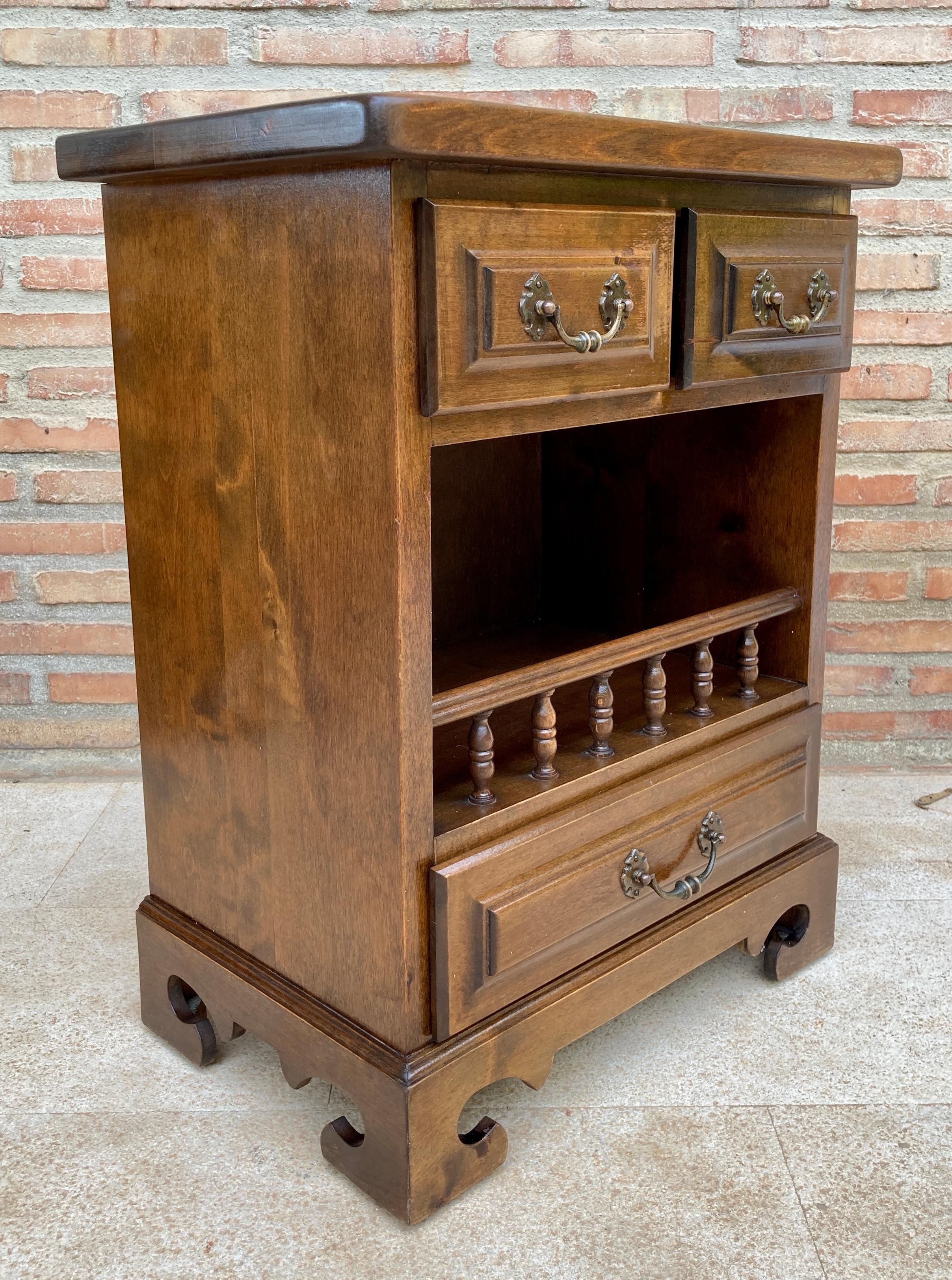 20th Spanish Nightstands With Three Drawers One Shelf And Bronze Hardware 1970s, For Sale 1