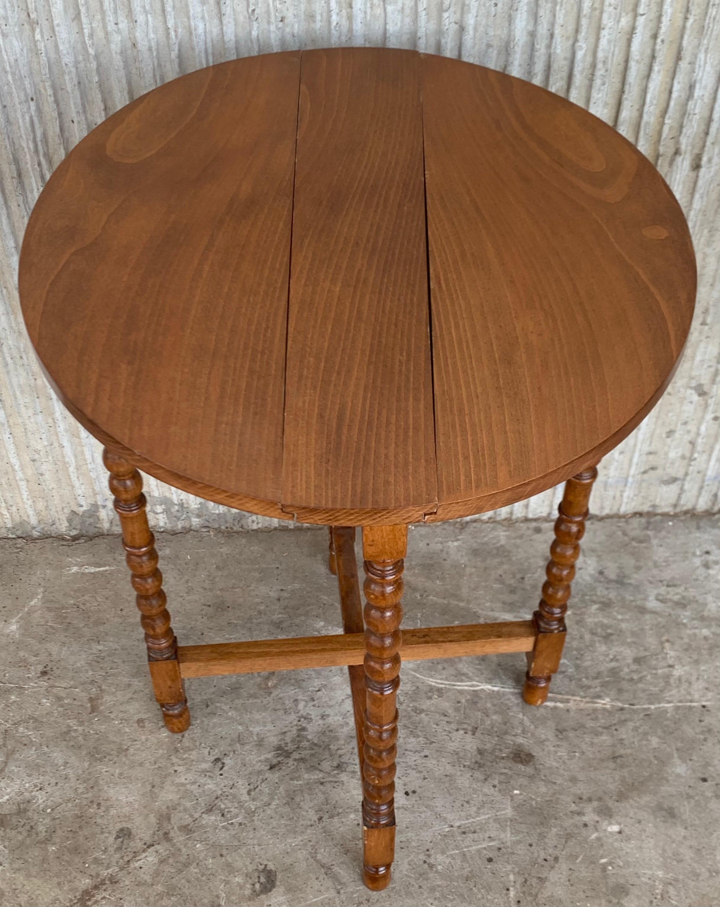 20th Spanish Walnut Nesting and Folding Tables with Turned Legs For Sale 7