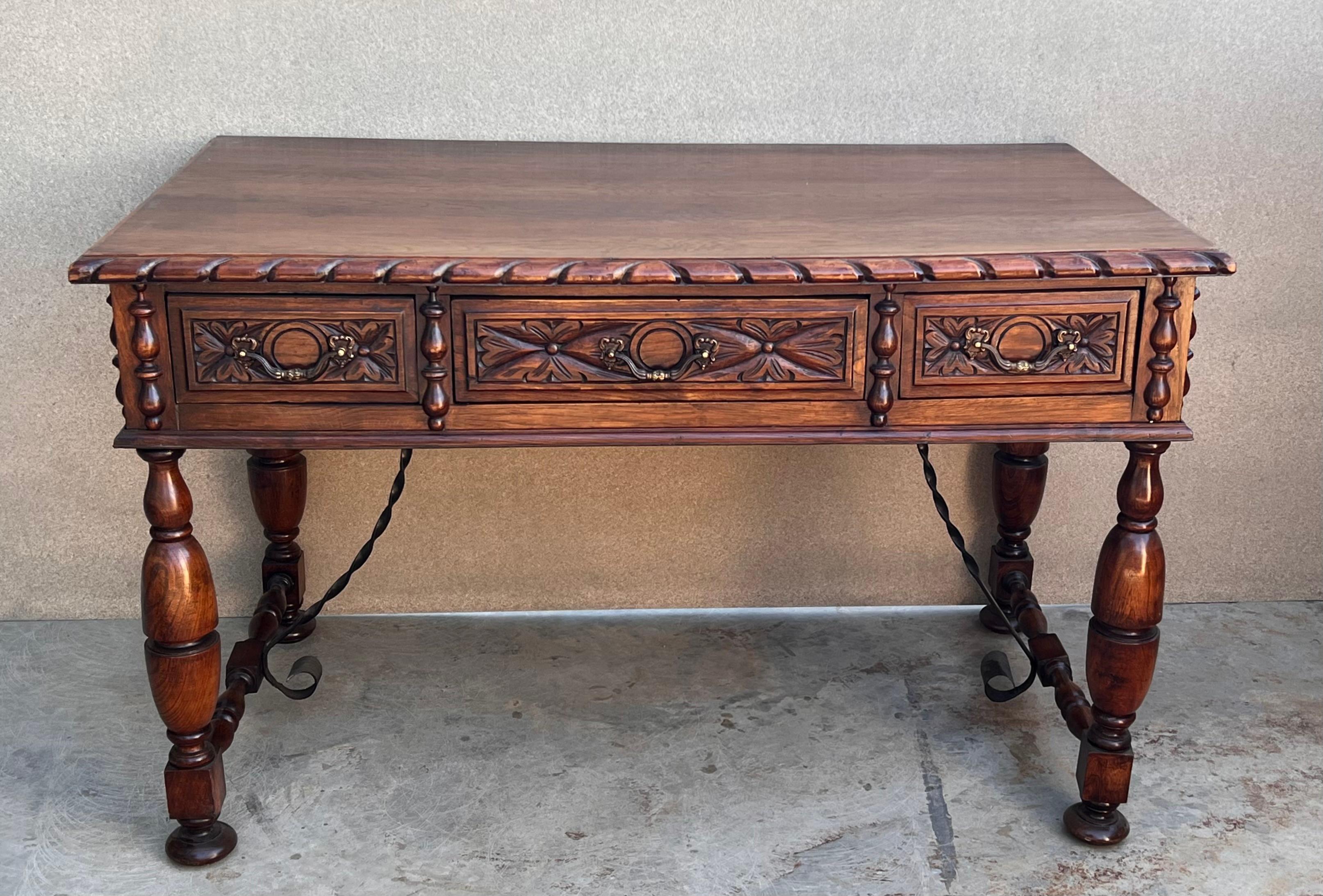 Louis XVI 20th Two sides French Louis XV Style Carved Walnut Desk with Three Drawers  For Sale