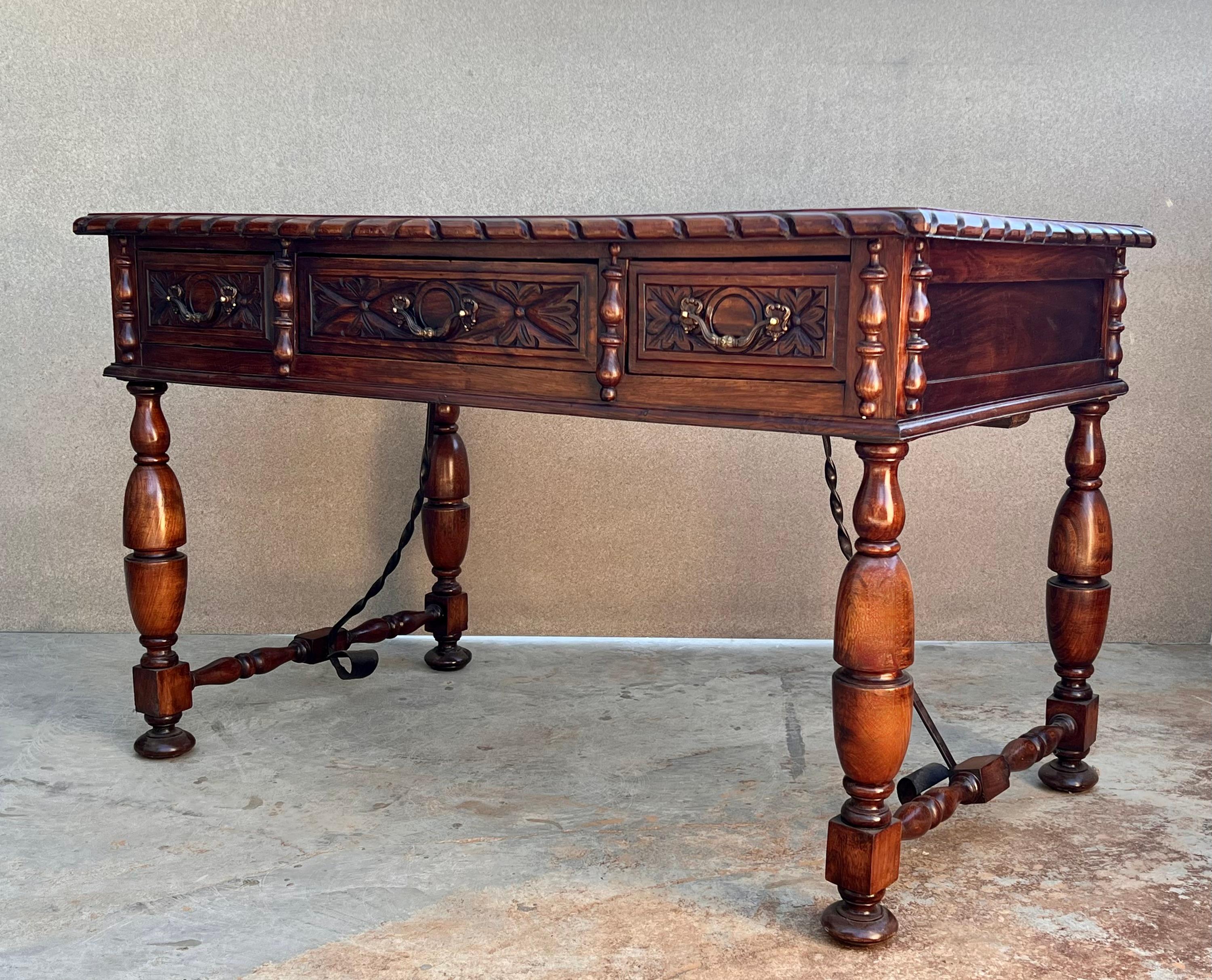 20th Century 20th Two sides French Louis XV Style Carved Walnut Desk with Three Drawers  For Sale