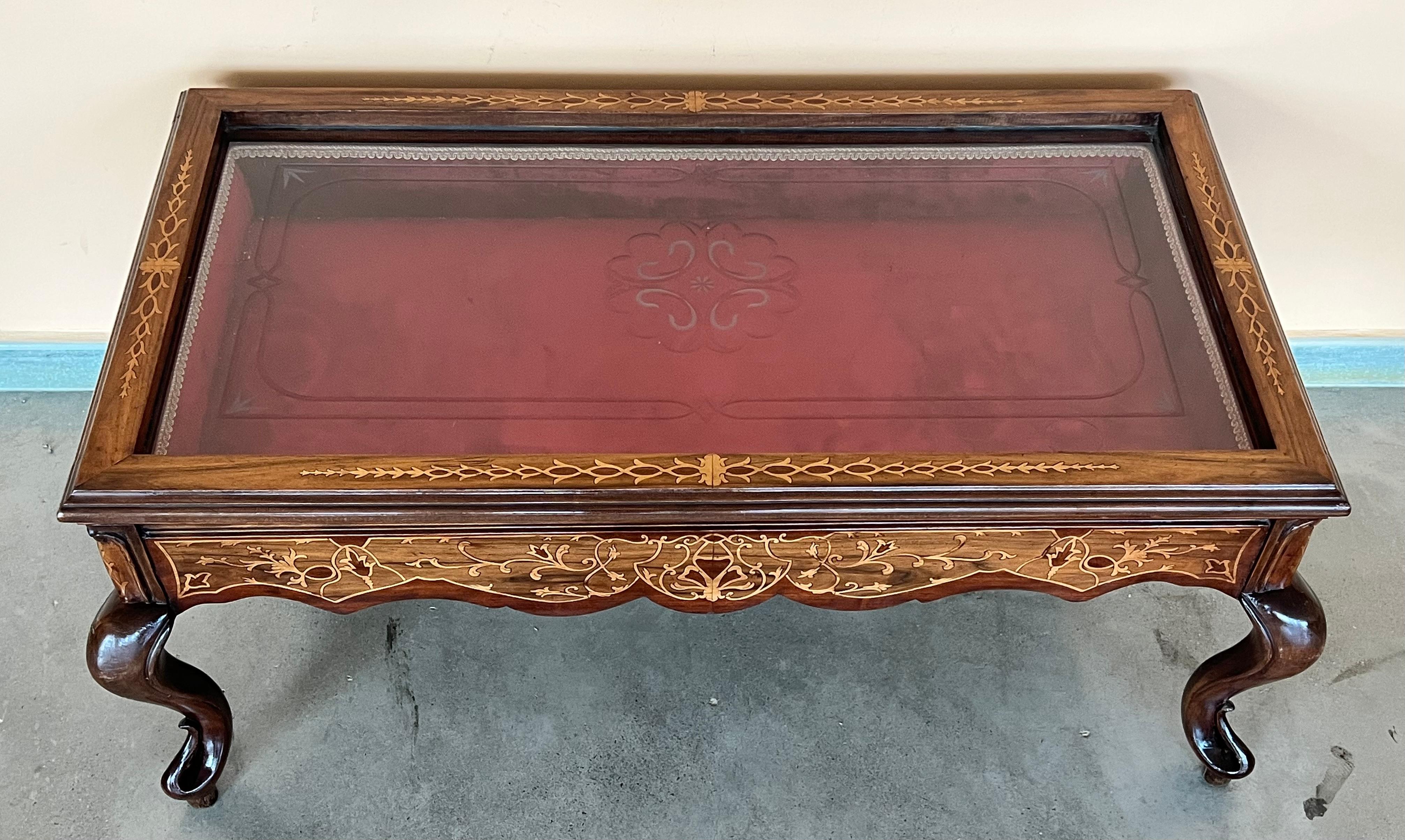 Malachite 20th Victorian Style Bijouterie or Vitrine Low of Coffee Table For Sale