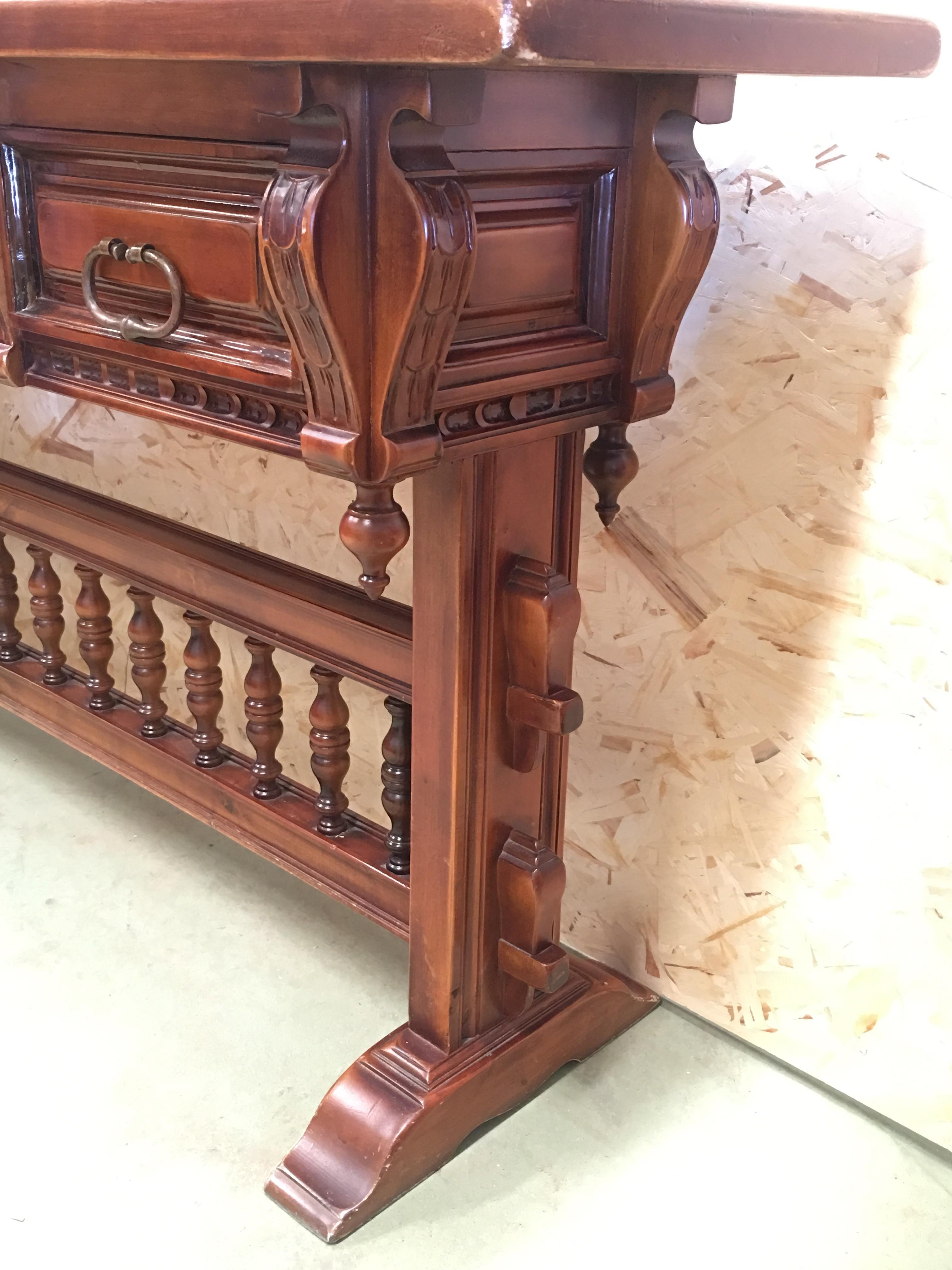 20th Century Walnut Console Table with Four Carved Drawers Signed by Valentí In Good Condition For Sale In Miami, FL