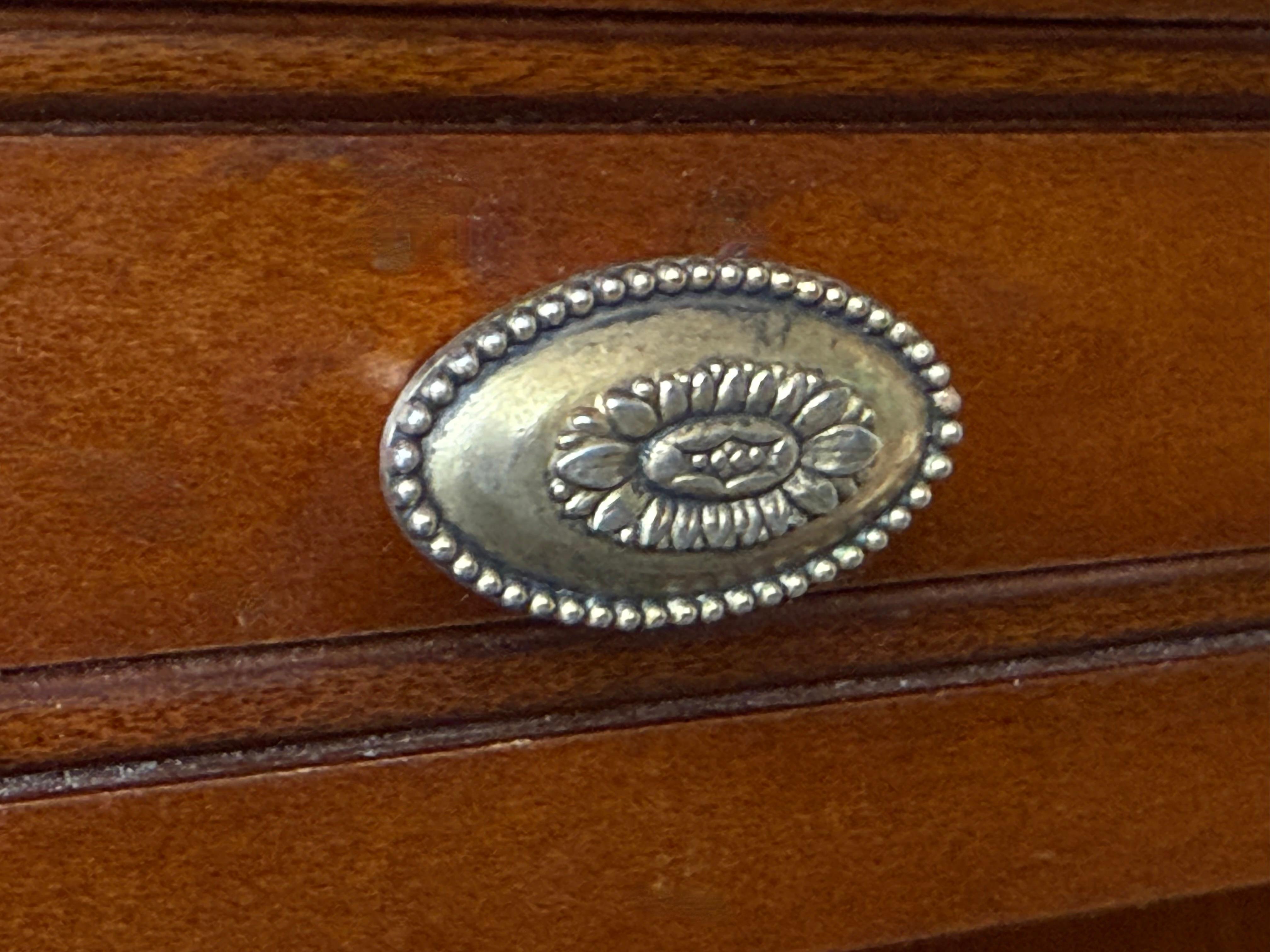 20th Walnut Nightstands Tables With Drawer And Open Shelf, 1940 in vendita 6
