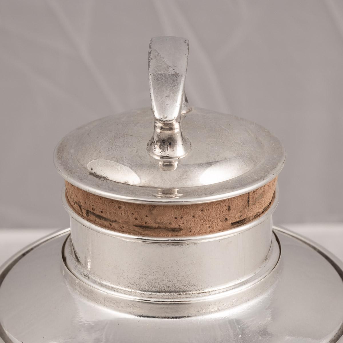 20ième siècle Shaker à cocktail « Recipe » en métal argenté américain du 20e siècle, vers 1930 en vente