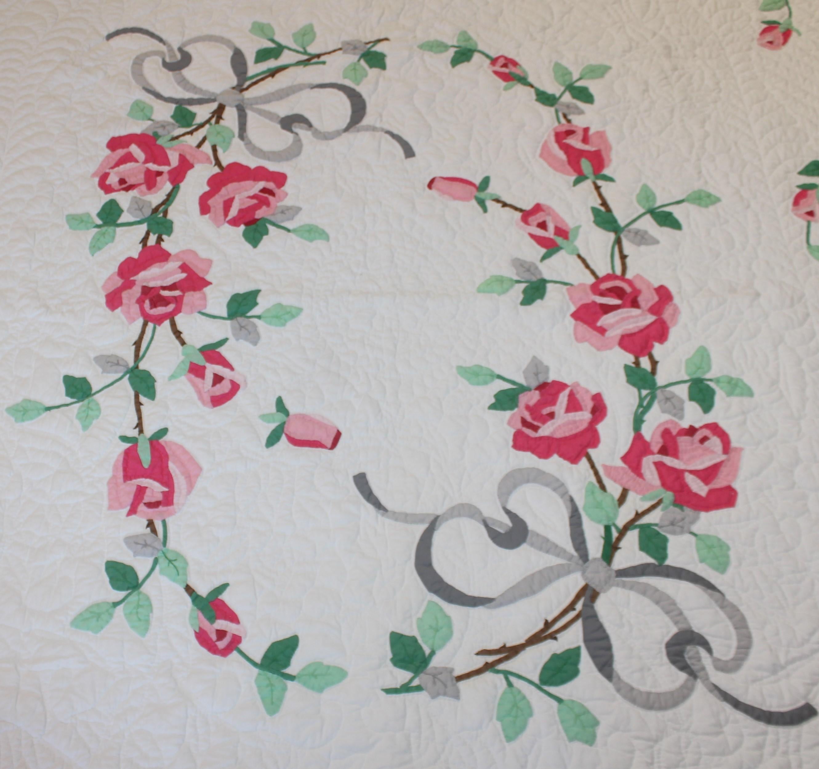 Country 20Thc Applique Roses Quilt
