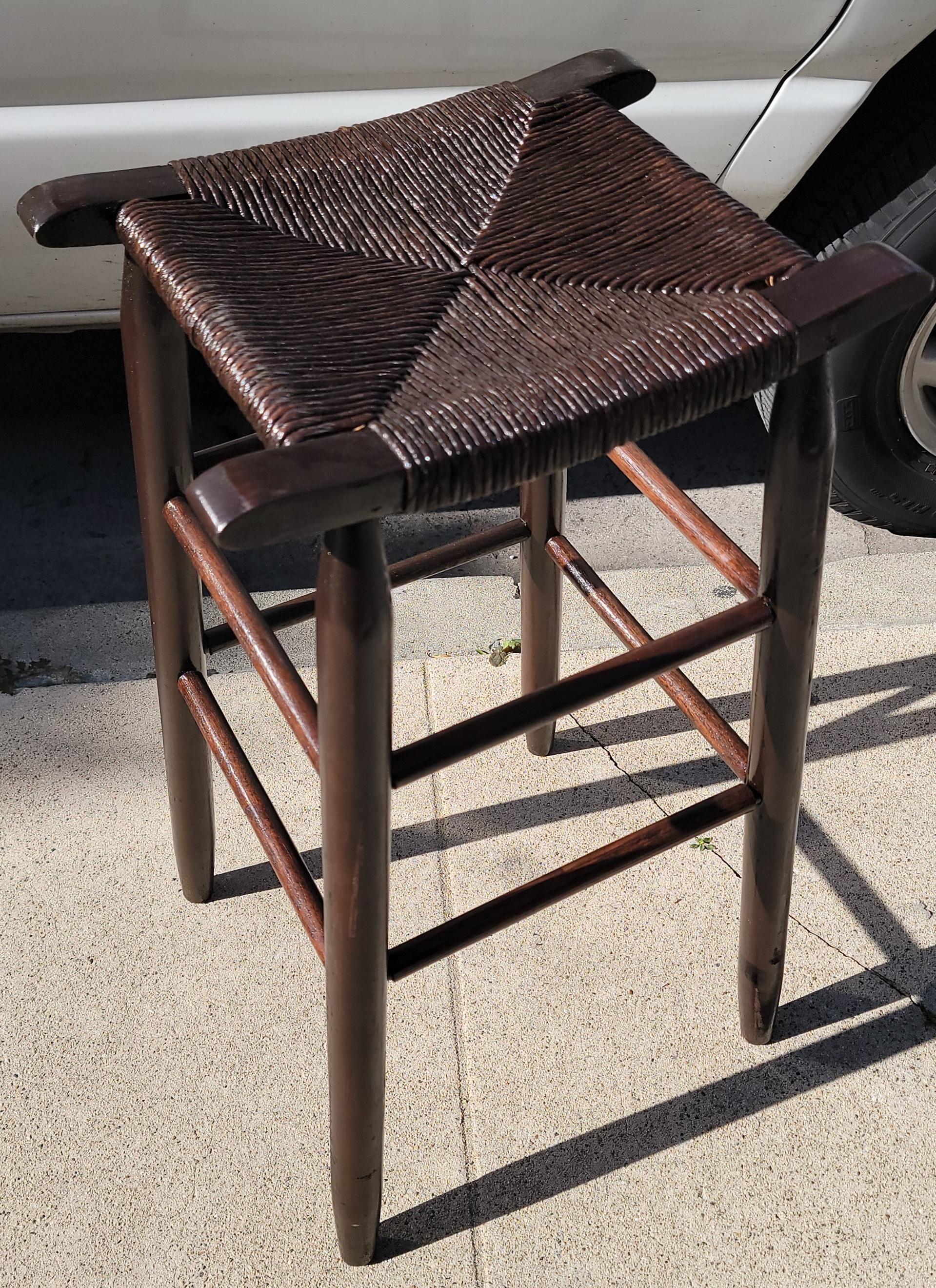 20Thc Bar Stools In Dark Surface In Good Condition For Sale In Los Angeles, CA