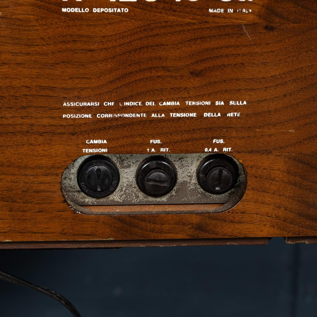 20thC Brionvega Rr126 Stereophonic Radio, By Achille & Pier Giacomo Castiglioni For Sale 4