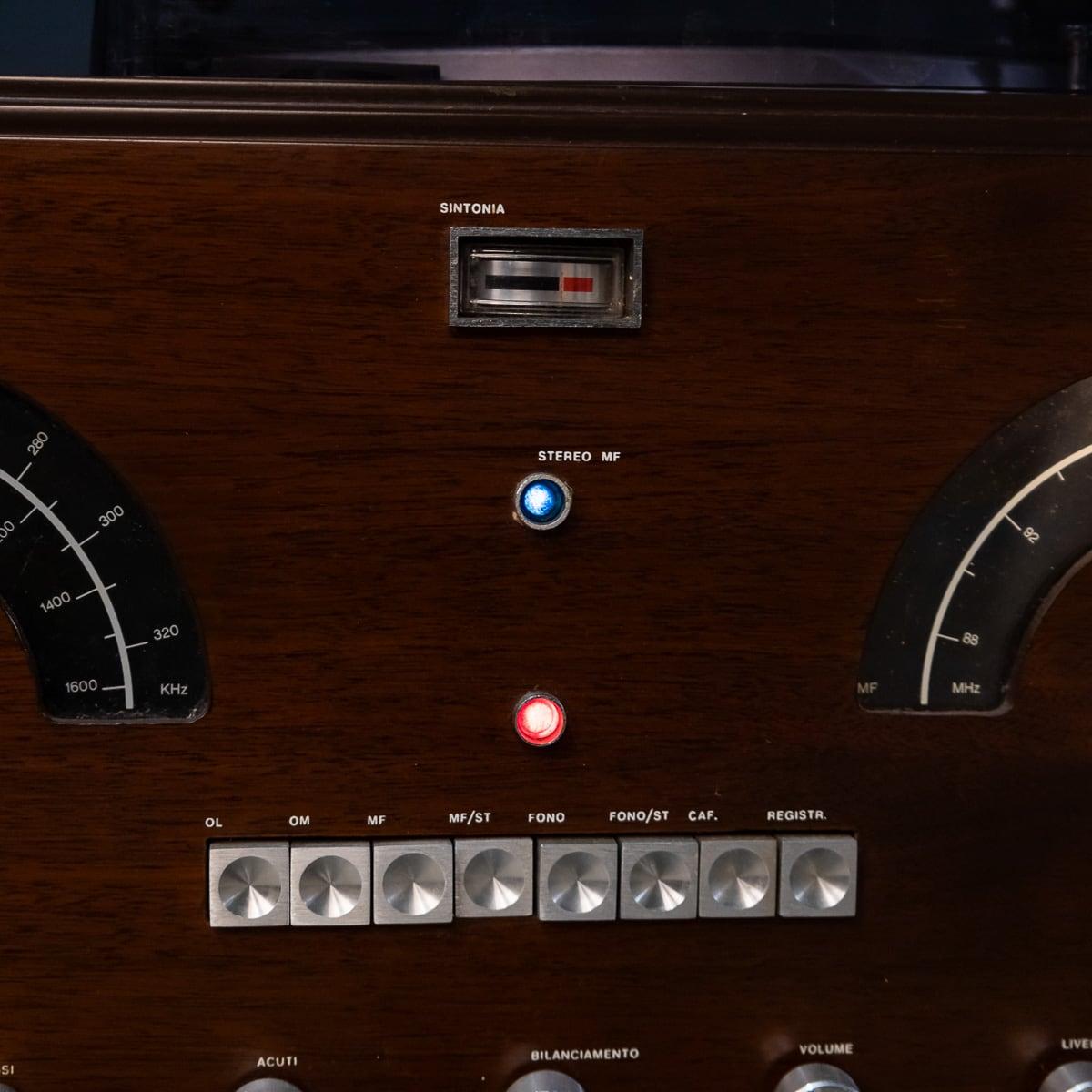 20thC Brionvega Rr126 Stereophonic Radio, By Achille & Pier Giacomo Castiglioni For Sale 8