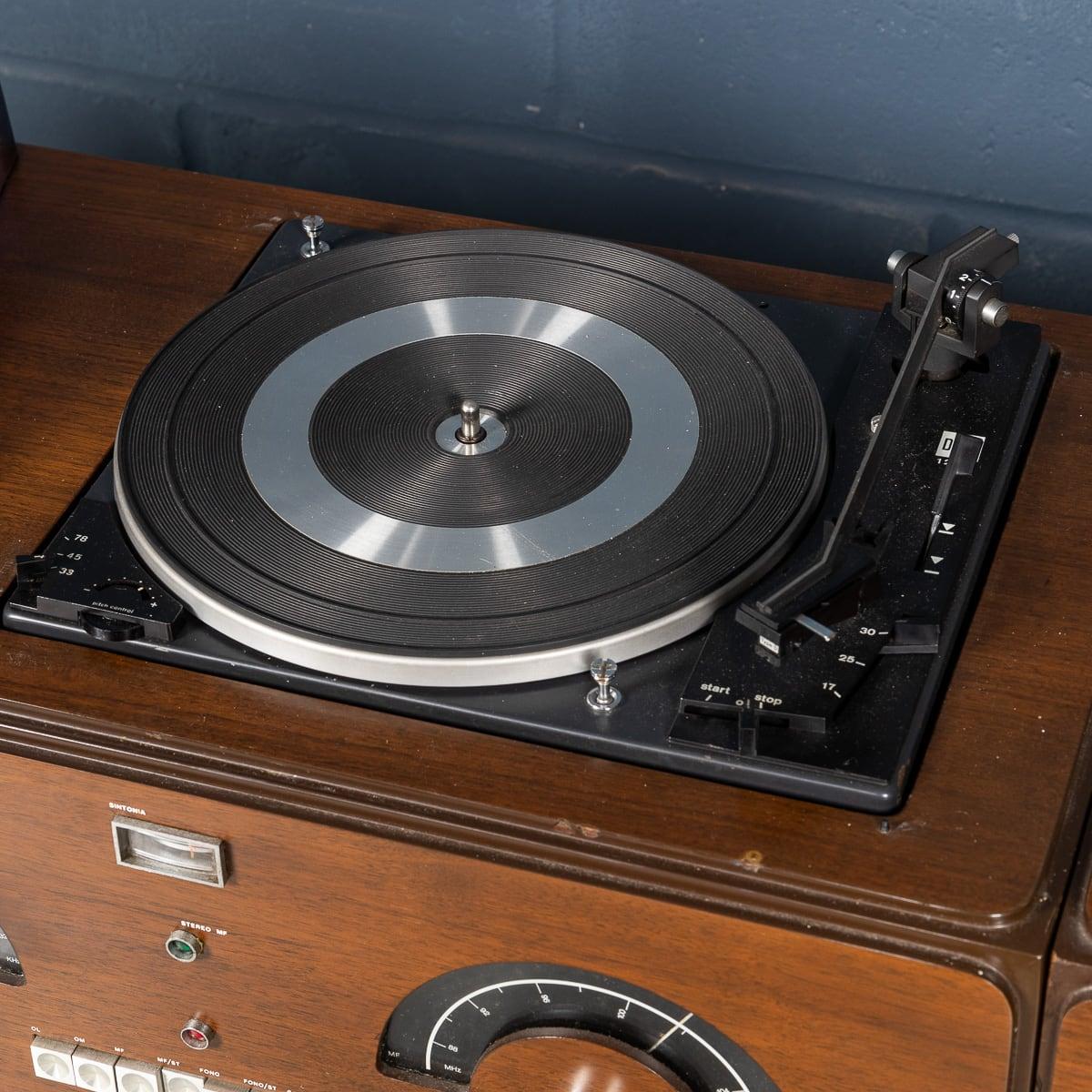 20thC Brionvega Rr126 Stereophonic Radio, By Achille & Pier Giacomo Castiglioni For Sale 10