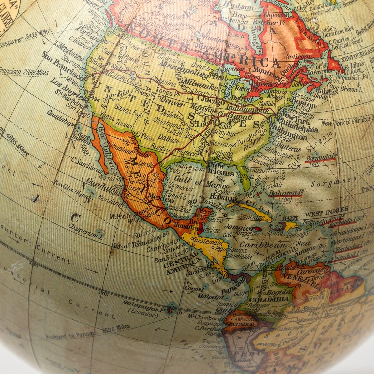 Globe géographique britannique du 20e siècle dirigé par une statue d'Atlas en bronze, vers 1920 en vente 7