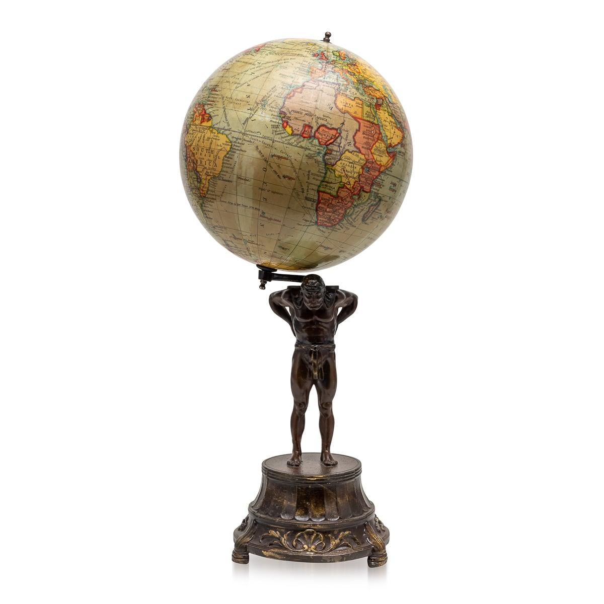 Globe géographique britannique du 20e siècle dirigé par une statue d'Atlas en bronze, vers 1920 Bon état - En vente à Royal Tunbridge Wells, Kent