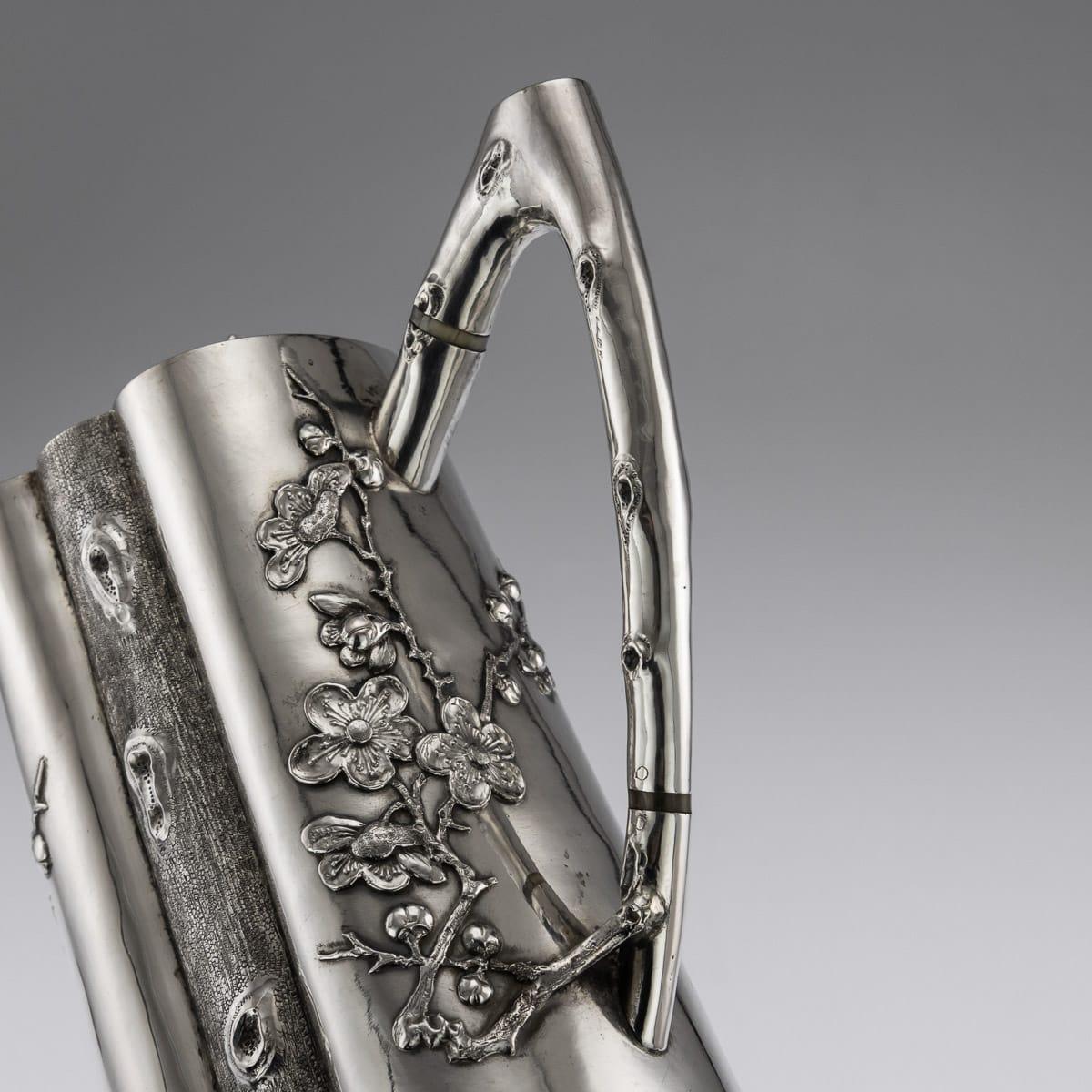 20th Century Chinese Export Solid Silver Hot Water Jug, Houcheong, circa 1900 8