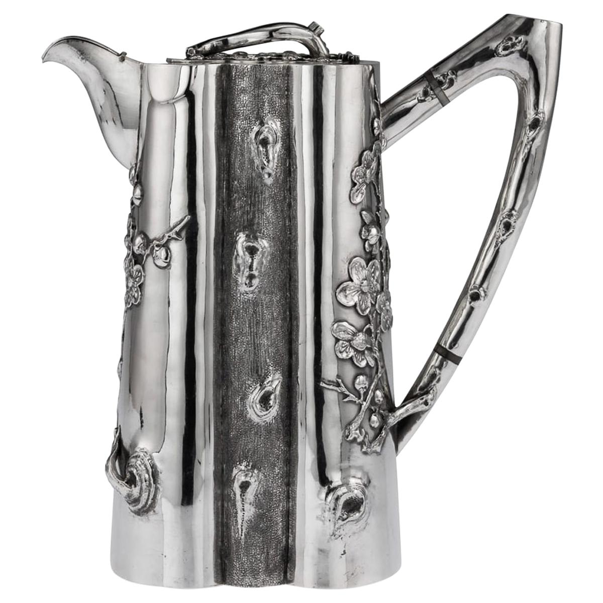 20th Century Chinese Export Solid Silver Hot Water Jug, Houcheong, circa 1900