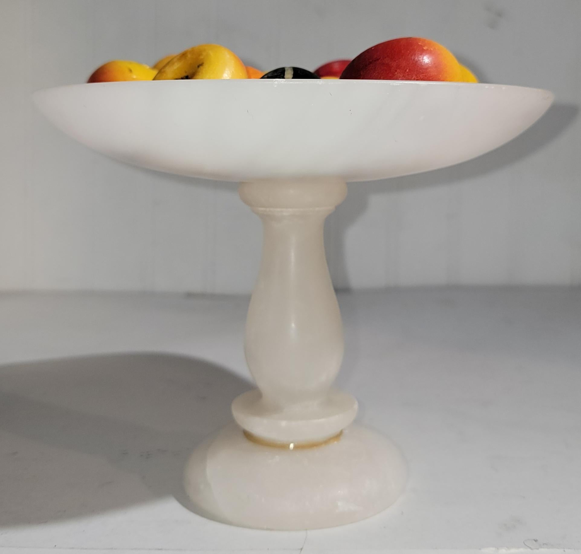 Américain Collection de mini fruits en pierre 12 pièces avec albâtre du 20ème siècle  Compote en vente