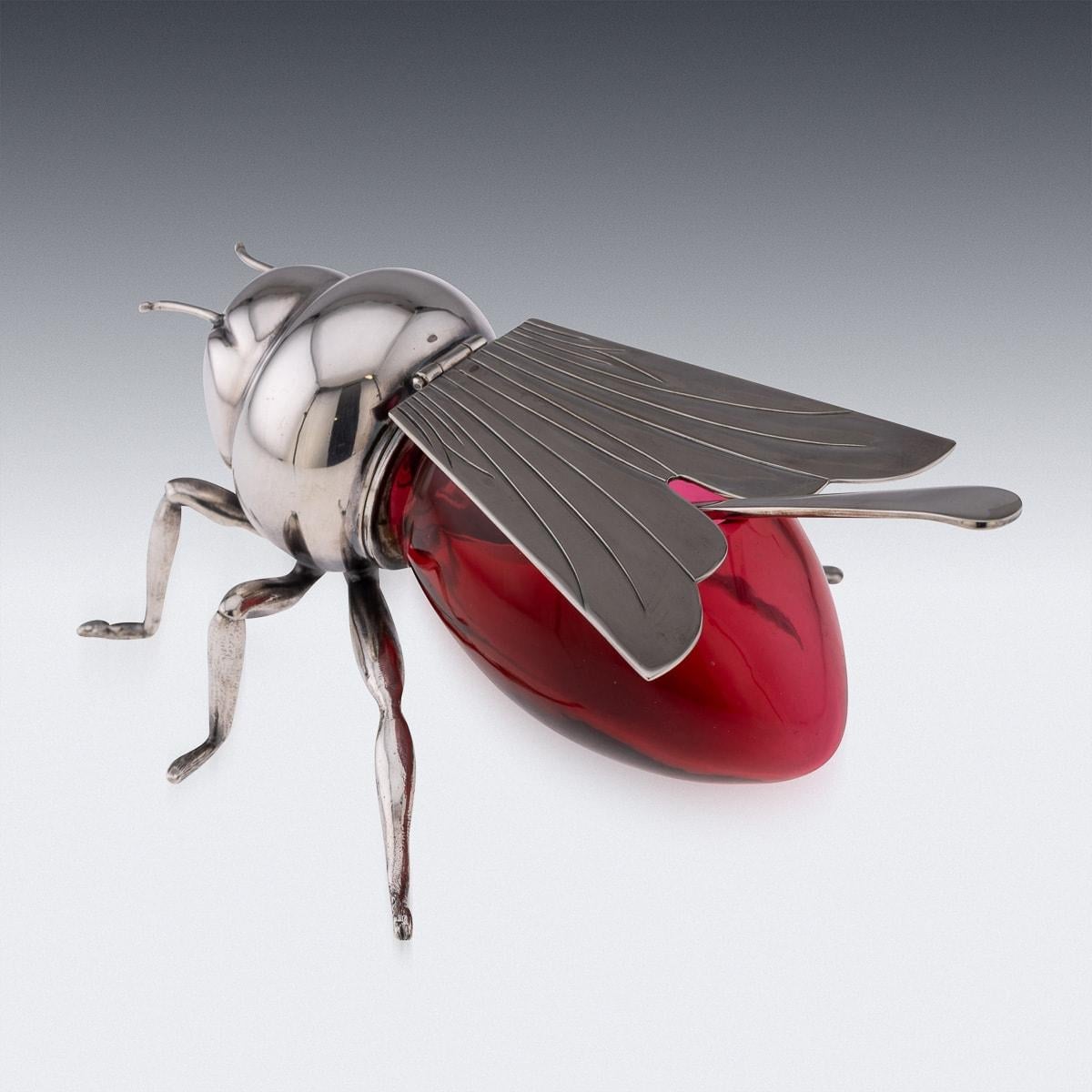 British 20thC English Silver Plated Novelty Wasp Condiment Bowl & Spoon, Mappin & Webb For Sale