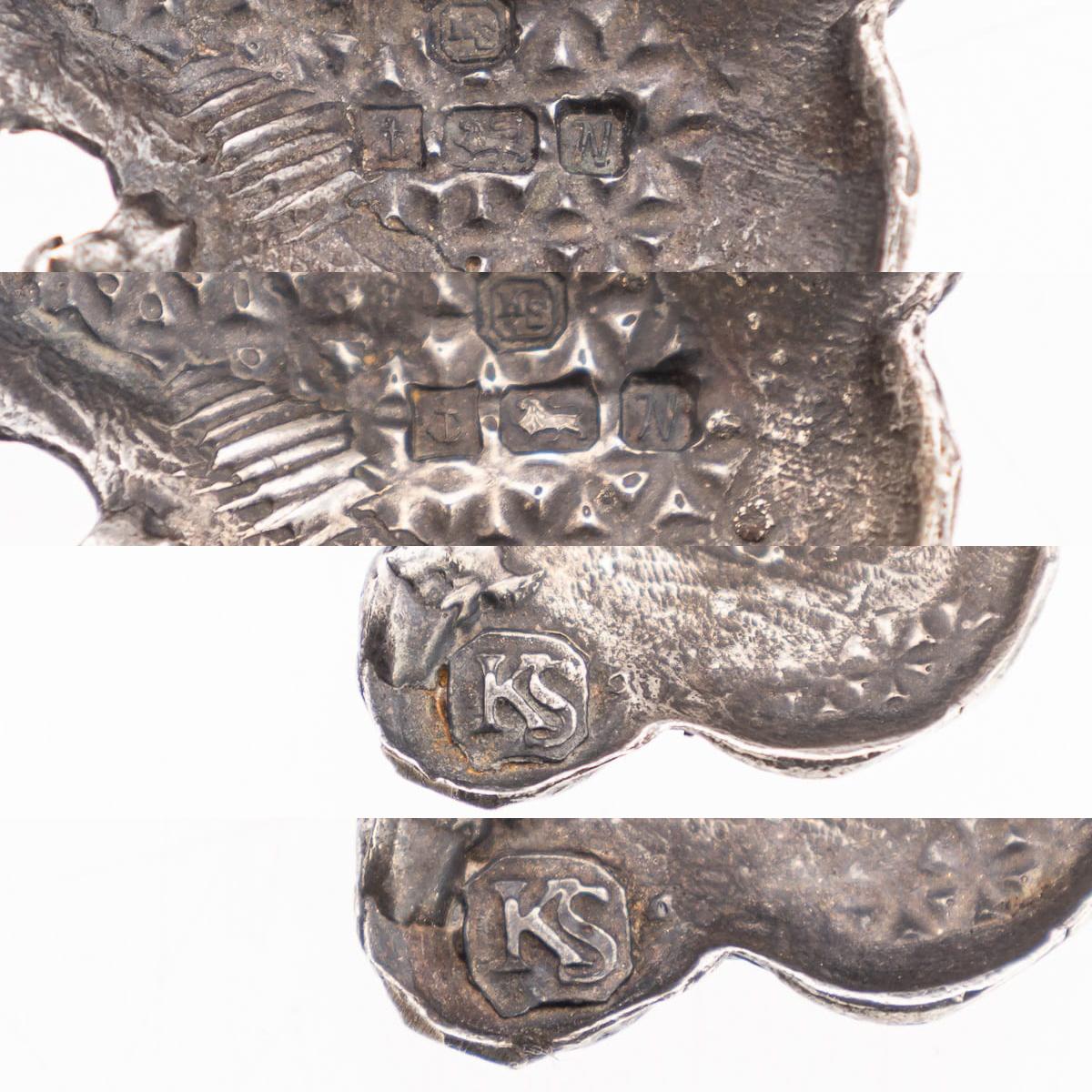 20thC English Solid Silver & Blue Silk 'Japanese Tiger' Bookmark By Kate Shea In Good Condition For Sale In Royal Tunbridge Wells, Kent