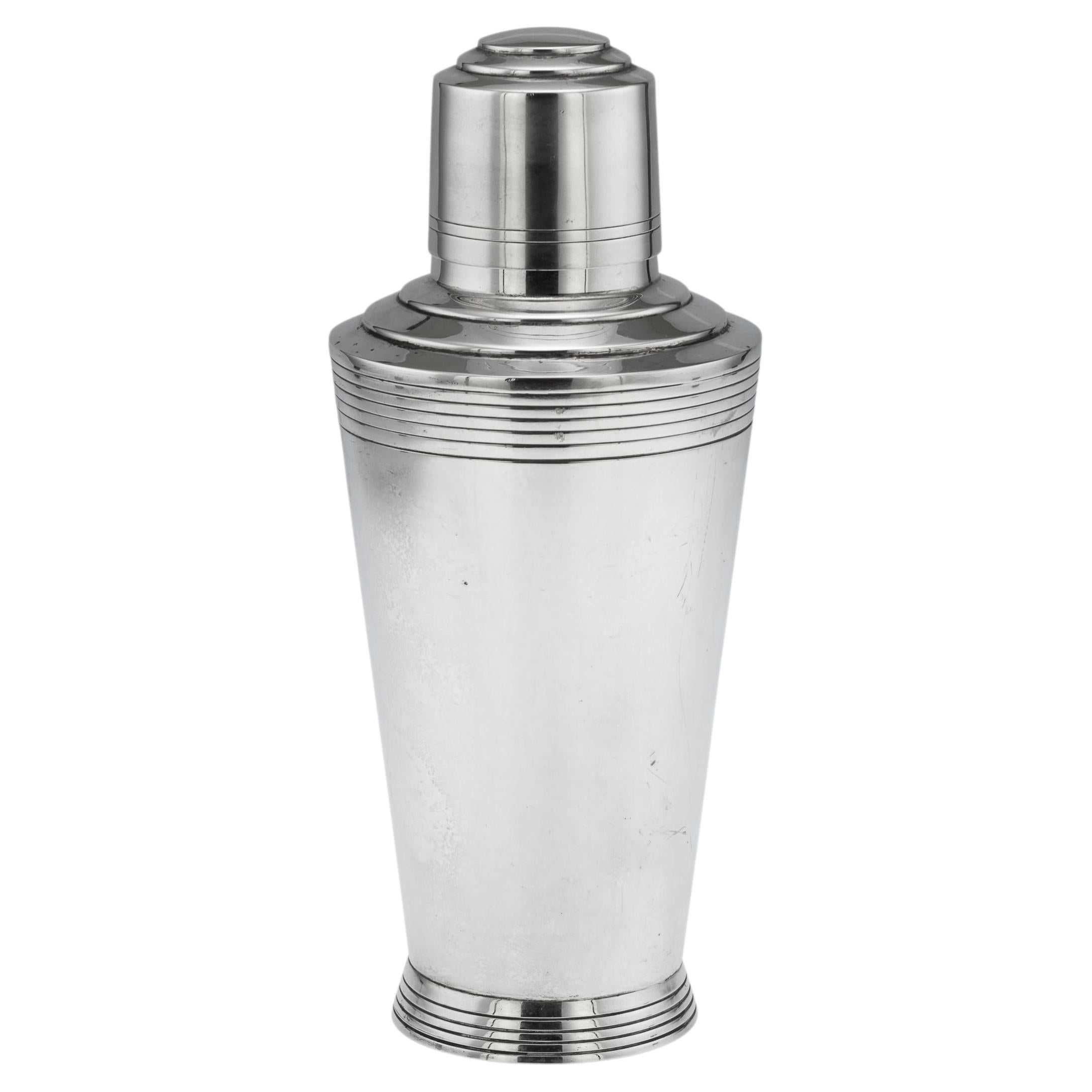 20thC English Solid Silver Cocktail Shaker, Mappin & Webb, Sheffield c.1932 For Sale