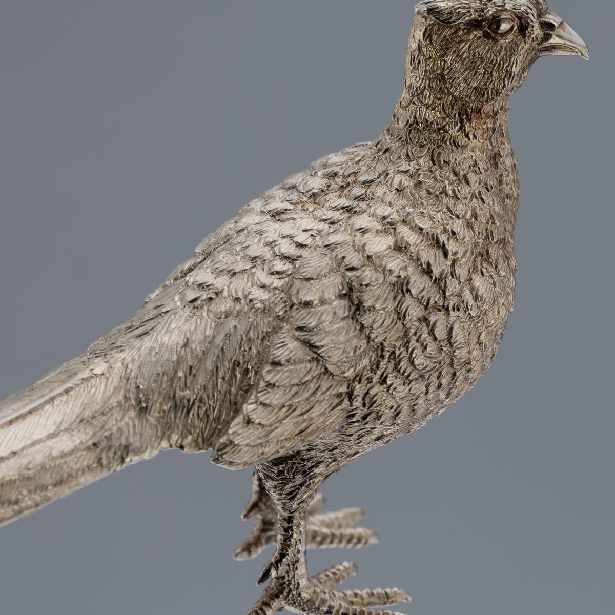 20thC English Solid Silver Pair Of Pheasant Salt & Pepper Shakers, Asprey c.1970 im Angebot 3