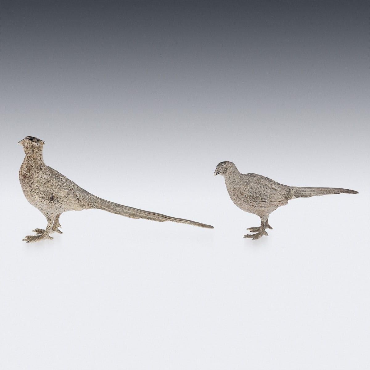 20thC English Solid Silver Pair Of Pheasant Salt & Pepper Shakers, Asprey c.1970 (Sonstiges) im Angebot