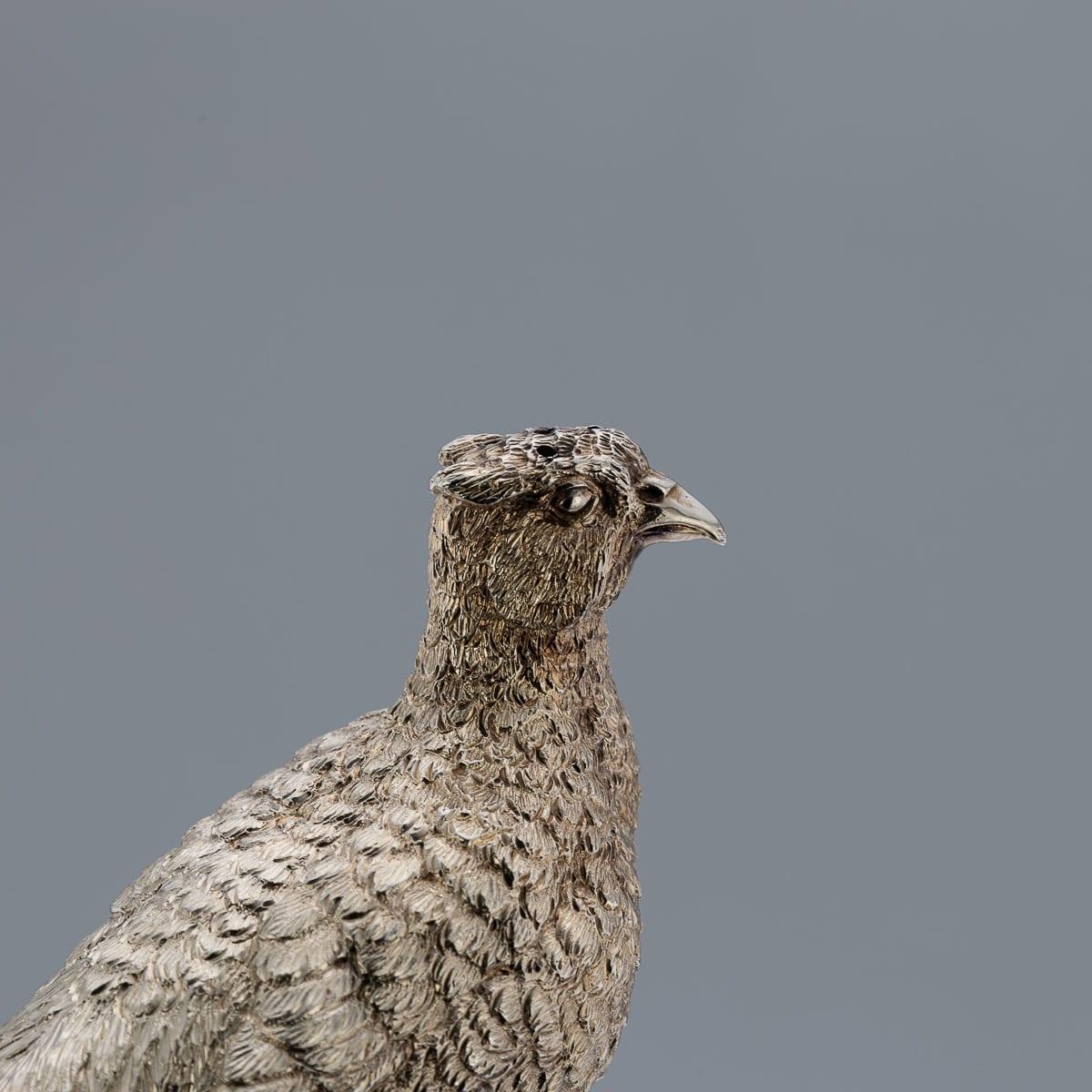 20thC English Solid Silver Pair Of Pheasant Salt & Pepper Shakers, Asprey c.1970 im Angebot 1