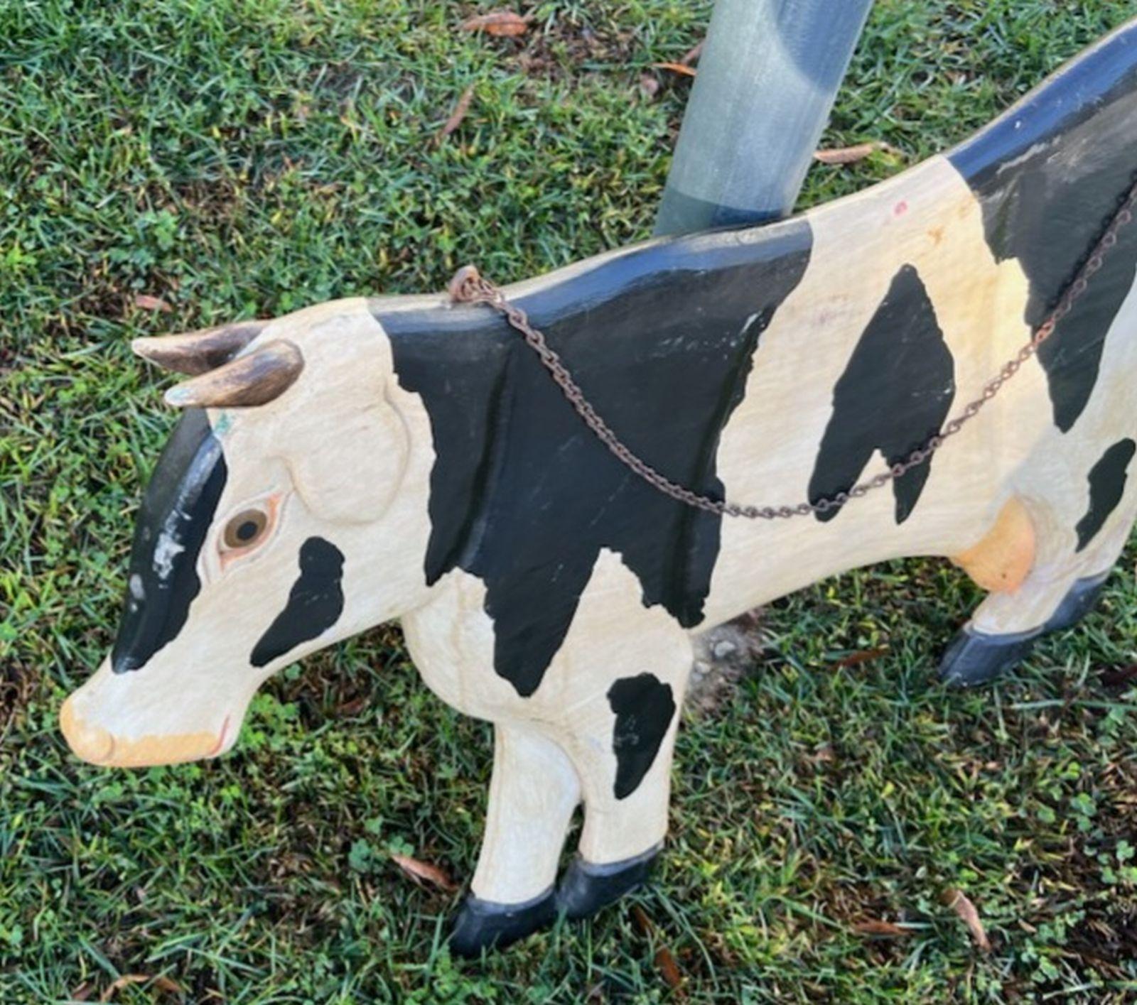 American 20Thc Folk Art Cow Sign W/ Original Chain For Sale