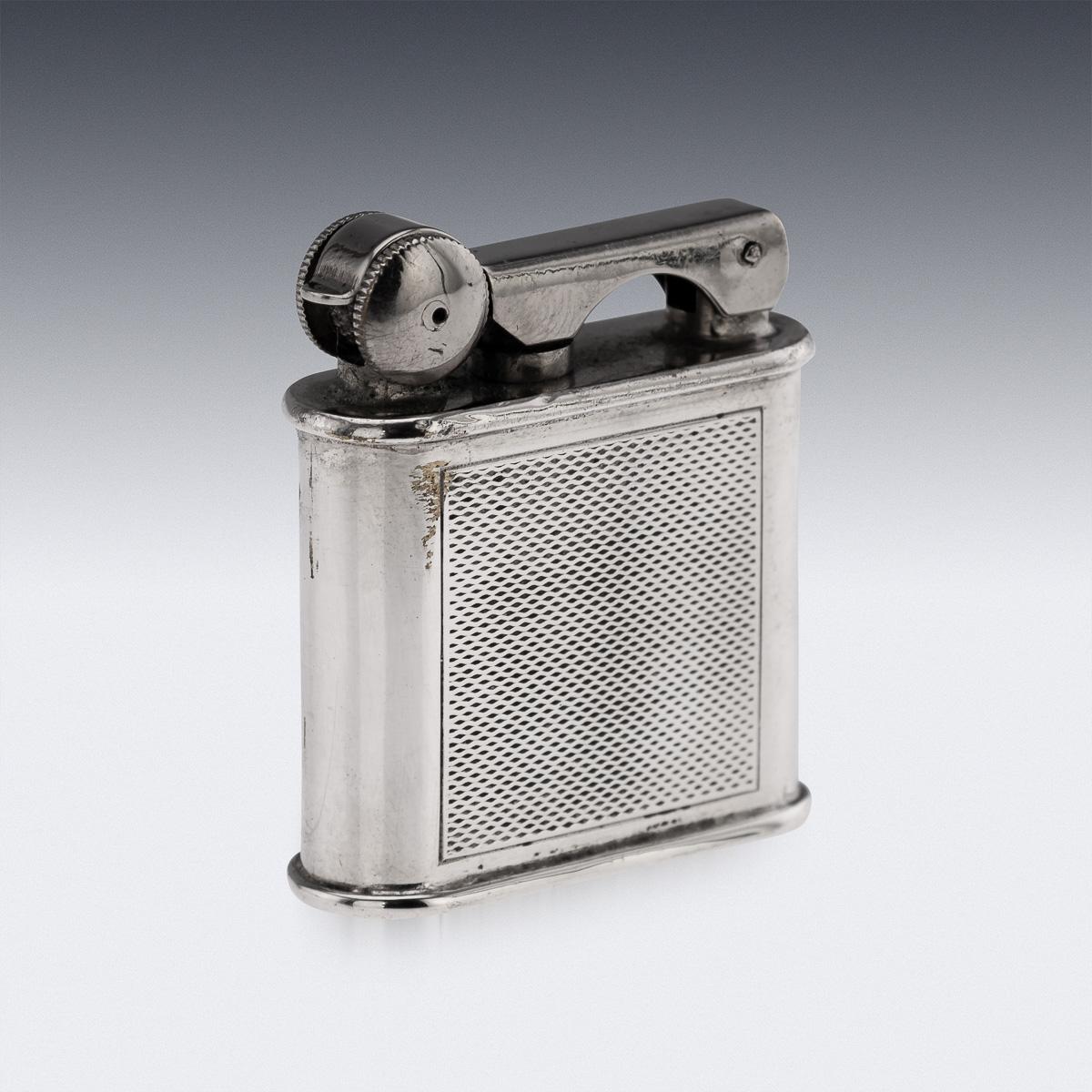 20èmeC Français Chrome Plated Novelty 'Skiier' Lighter By Arthus Bertrand c.1950 Bon état - En vente à Royal Tunbridge Wells, Kent