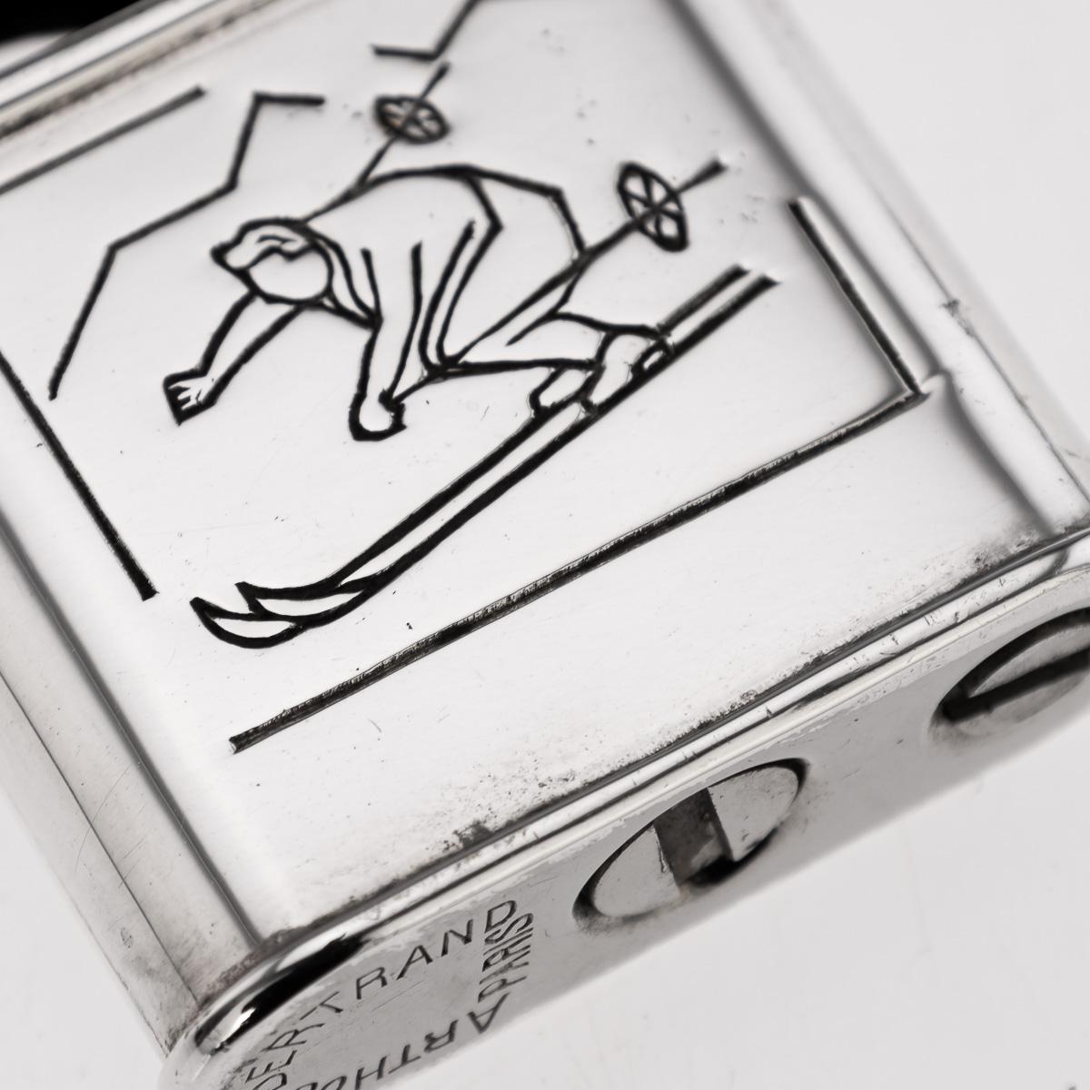 20èmeC Français Chrome Plated Novelty 'Skiier' Lighter By Arthus Bertrand c.1950 en vente 3
