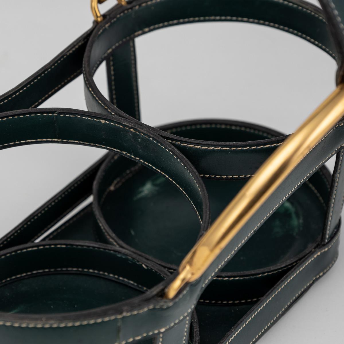 Paire de carafes Baccarat du 20e siècle et panier en cuir Hermès de Jacques Adnet en vente 6